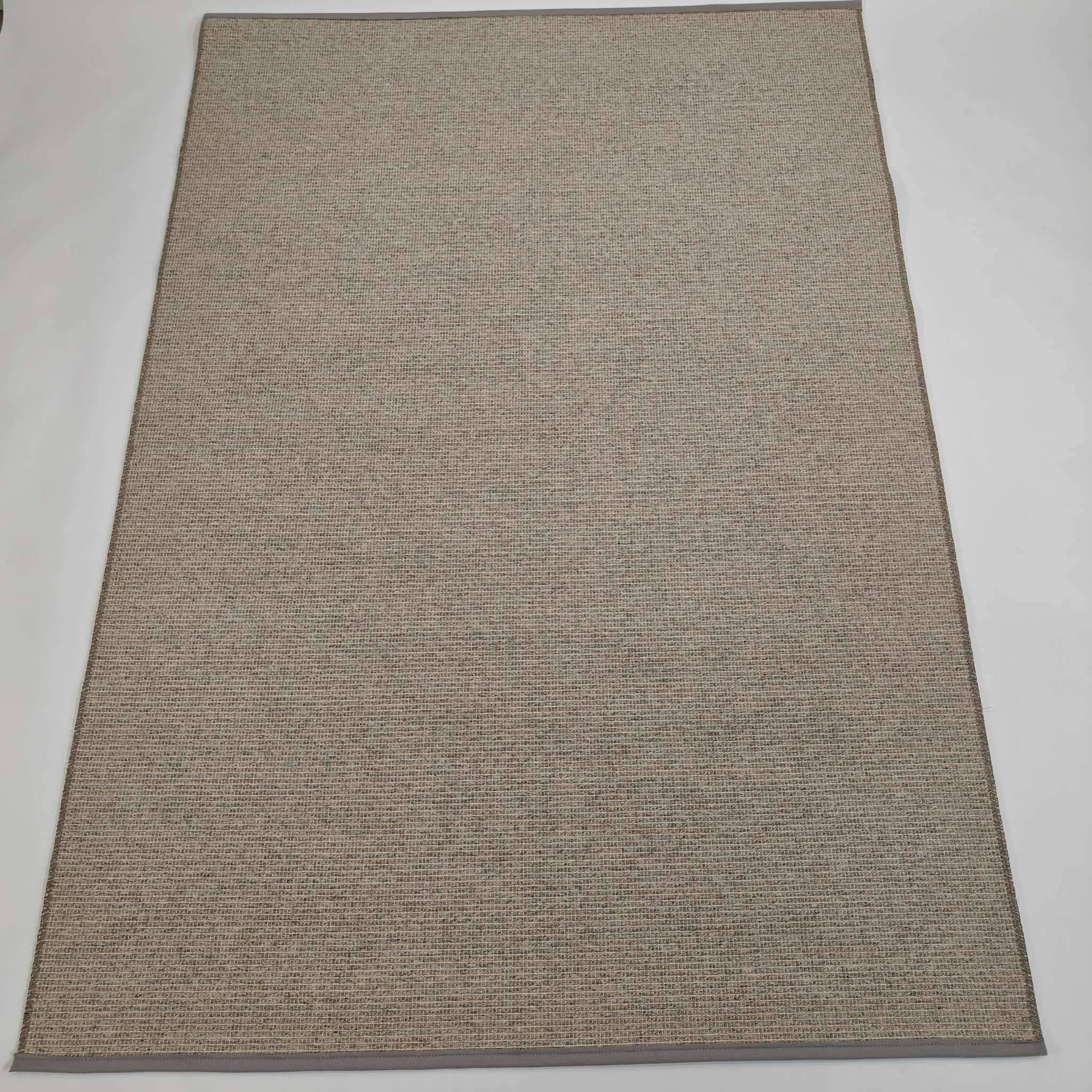 Aava villamatto - vaaleanharmaa