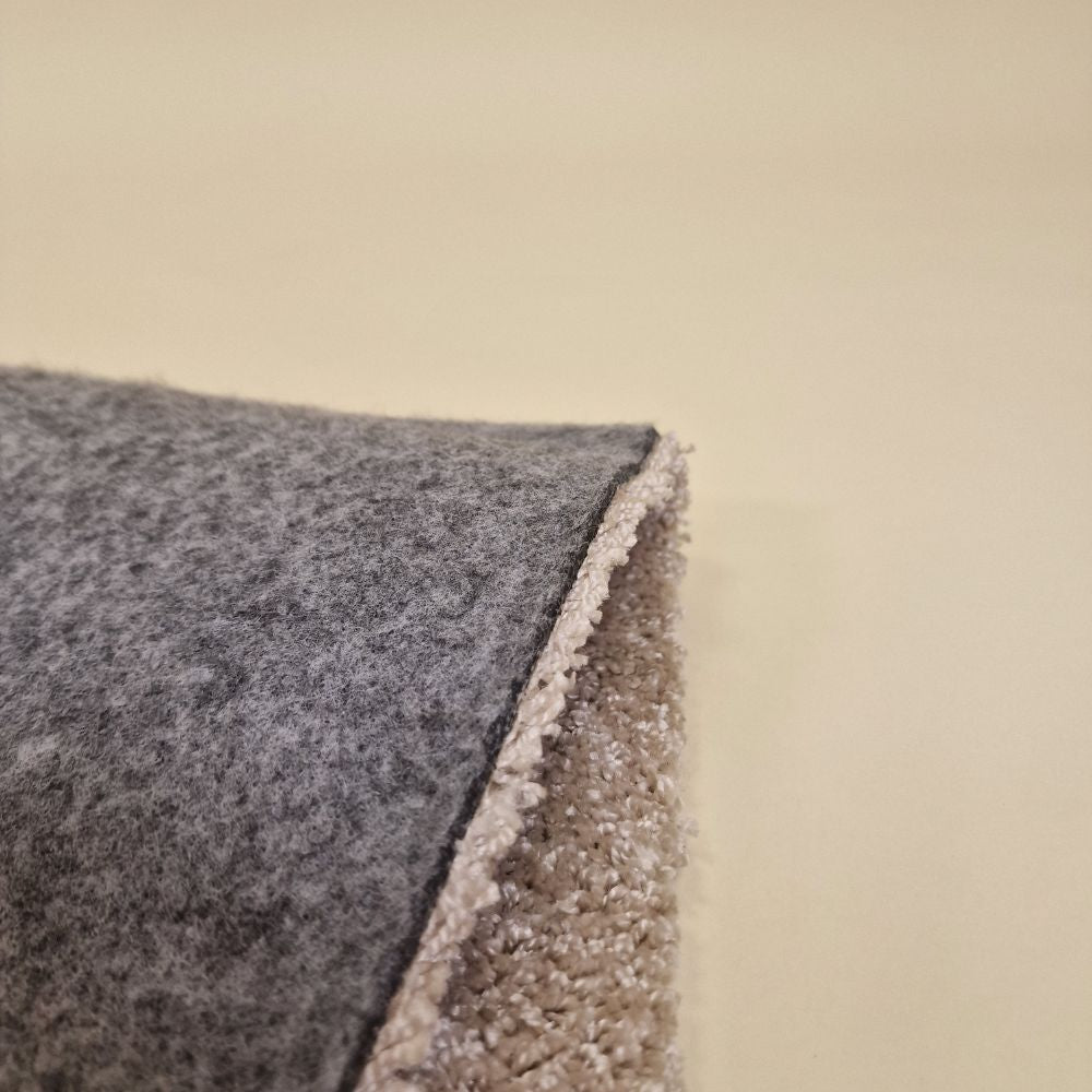 Cozy lyhytnukkainen matto - beige.