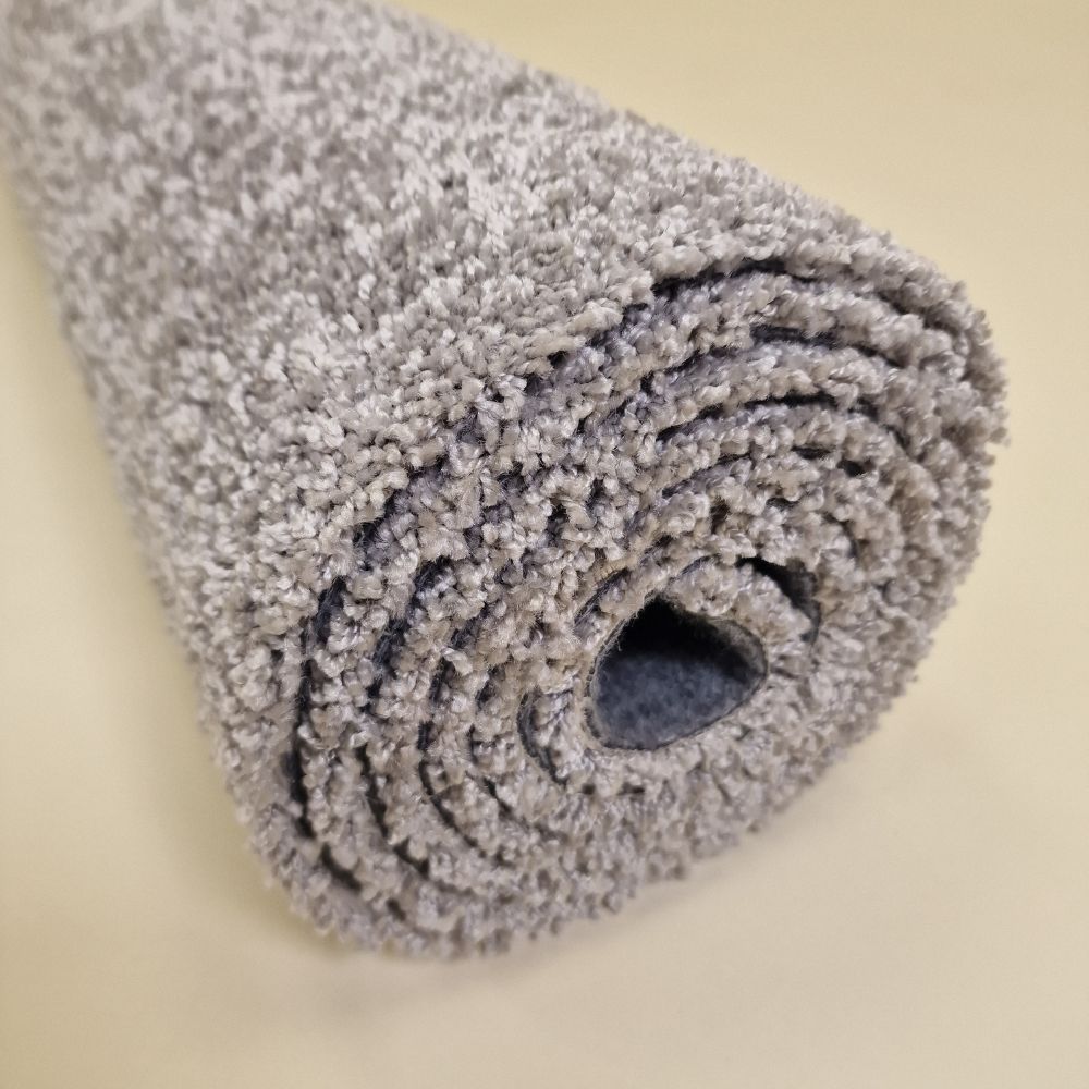 Cozy lyhytnukkainen matto - vaaleanharmaa.