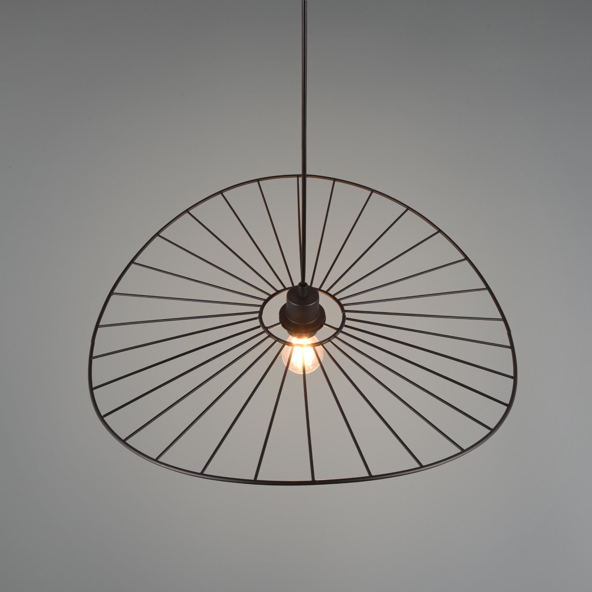 TRIO Chapeau riippuvalaisin - mattamusta