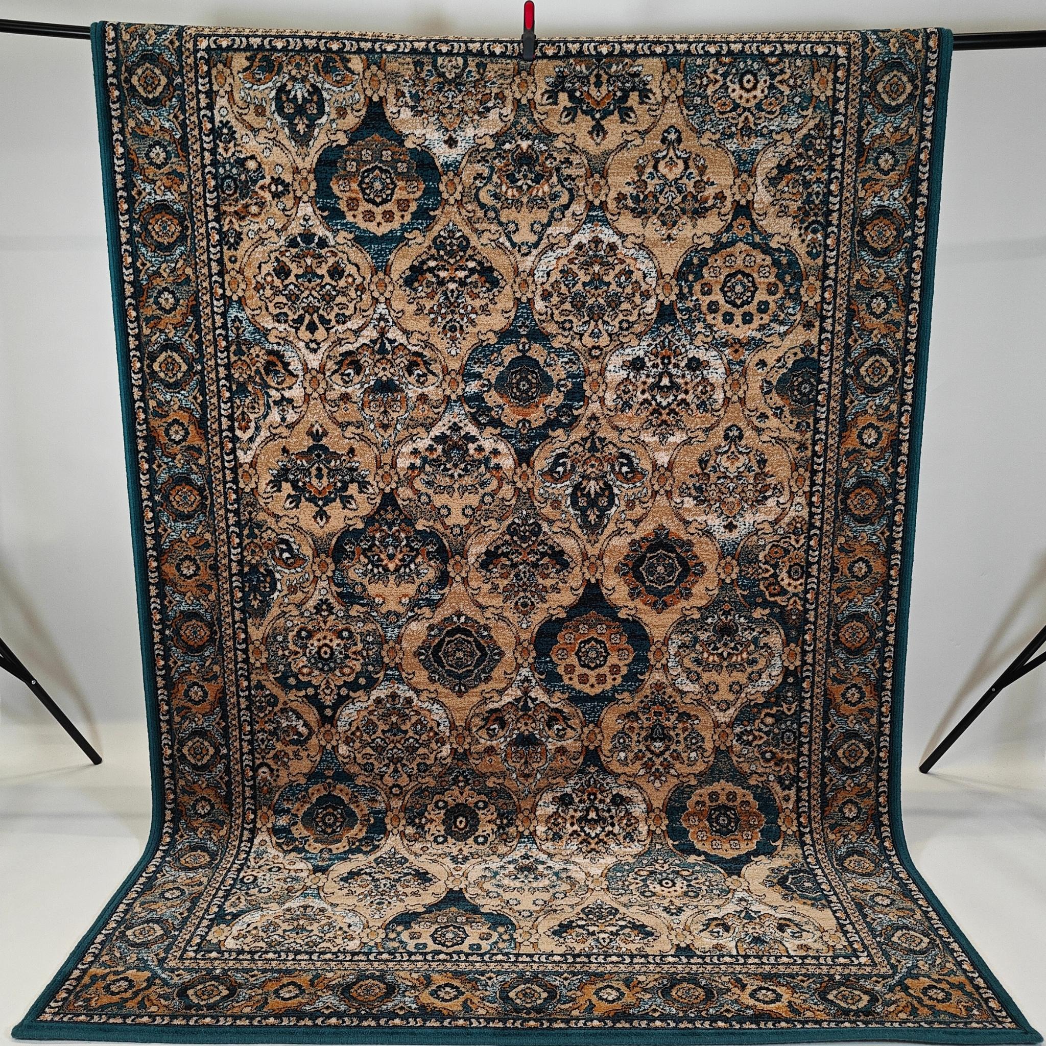 Forenza Wool rug - green