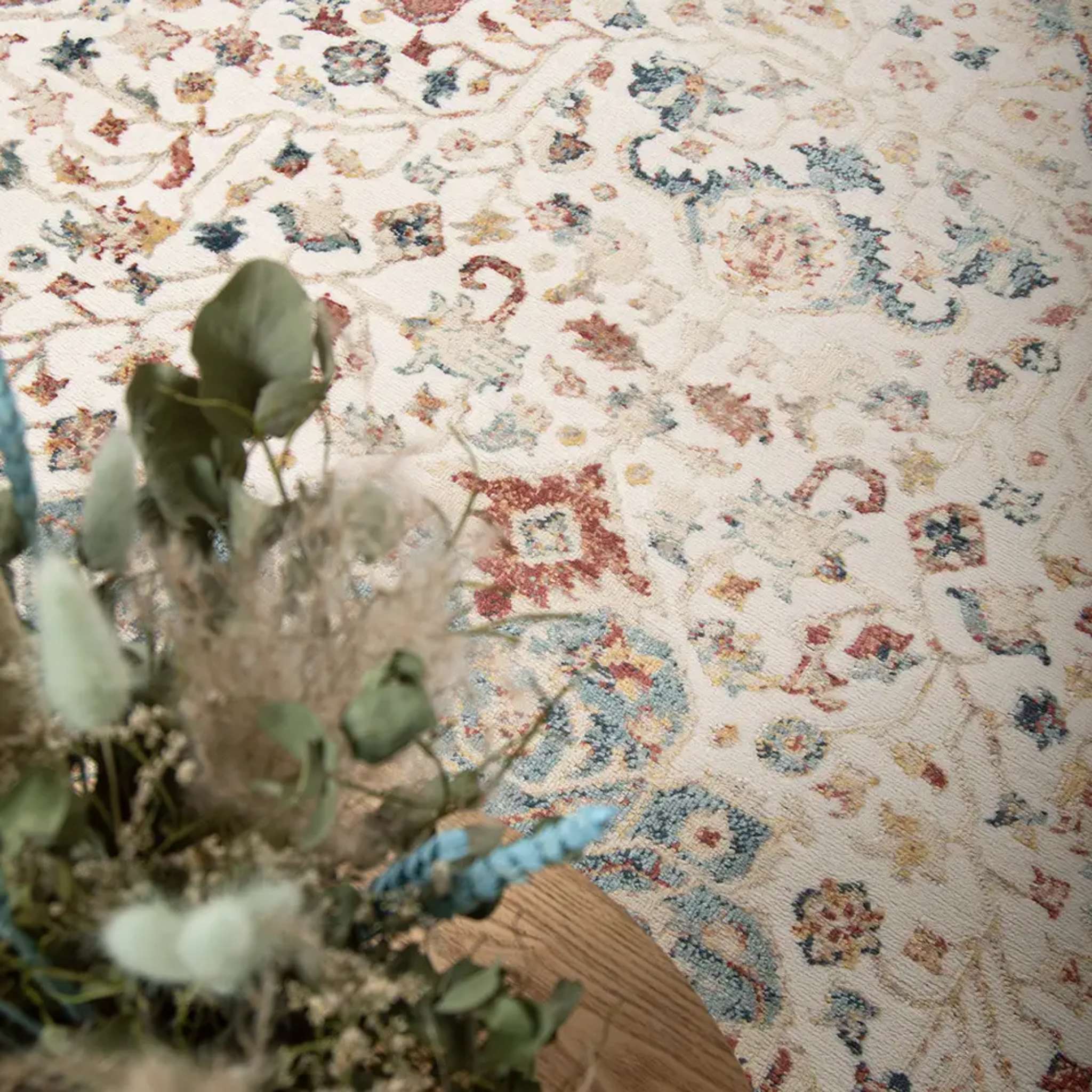 Gora nukkamatto - värikäs