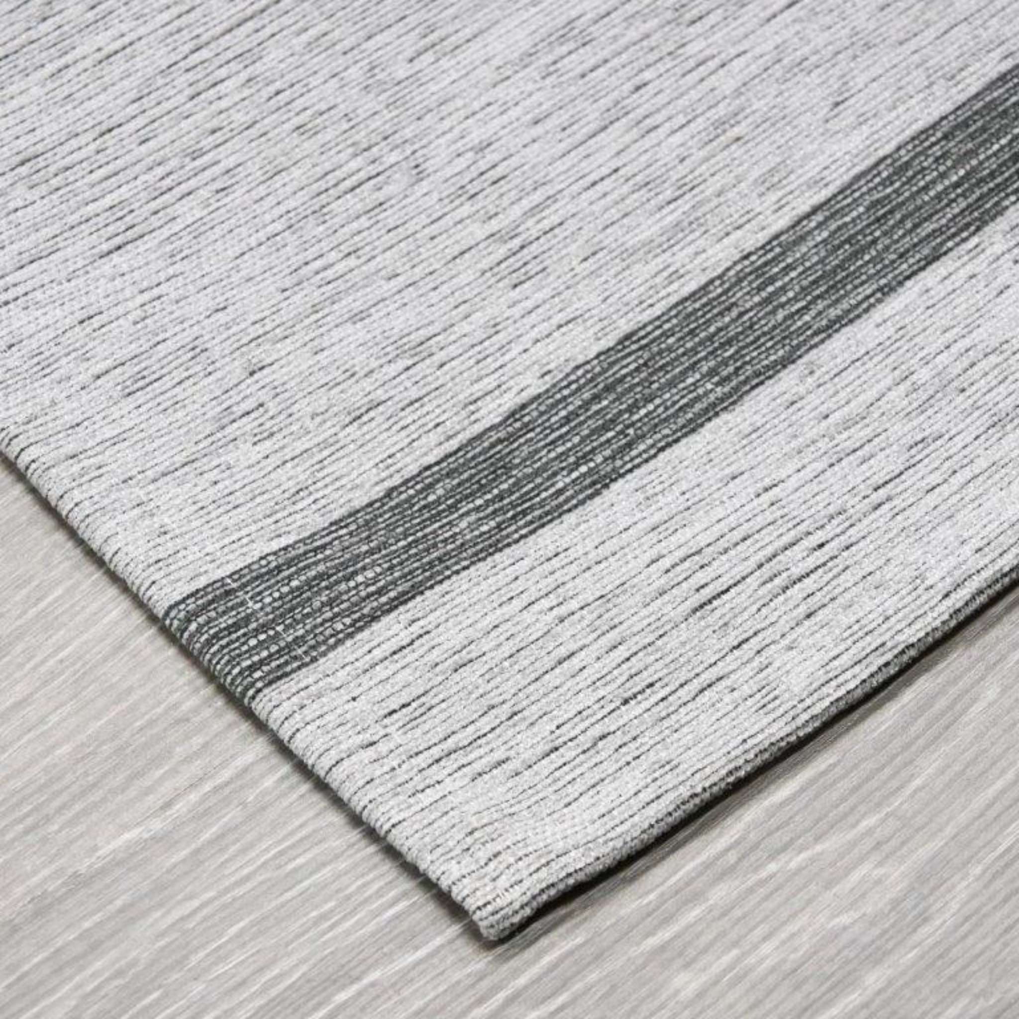 Karina kumipohjainen matto - Harmaa