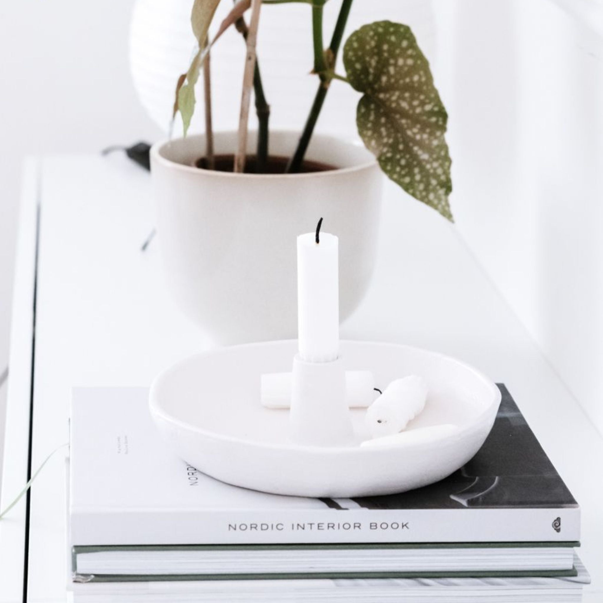 Kynttilänjalka valkoinen HALEY.