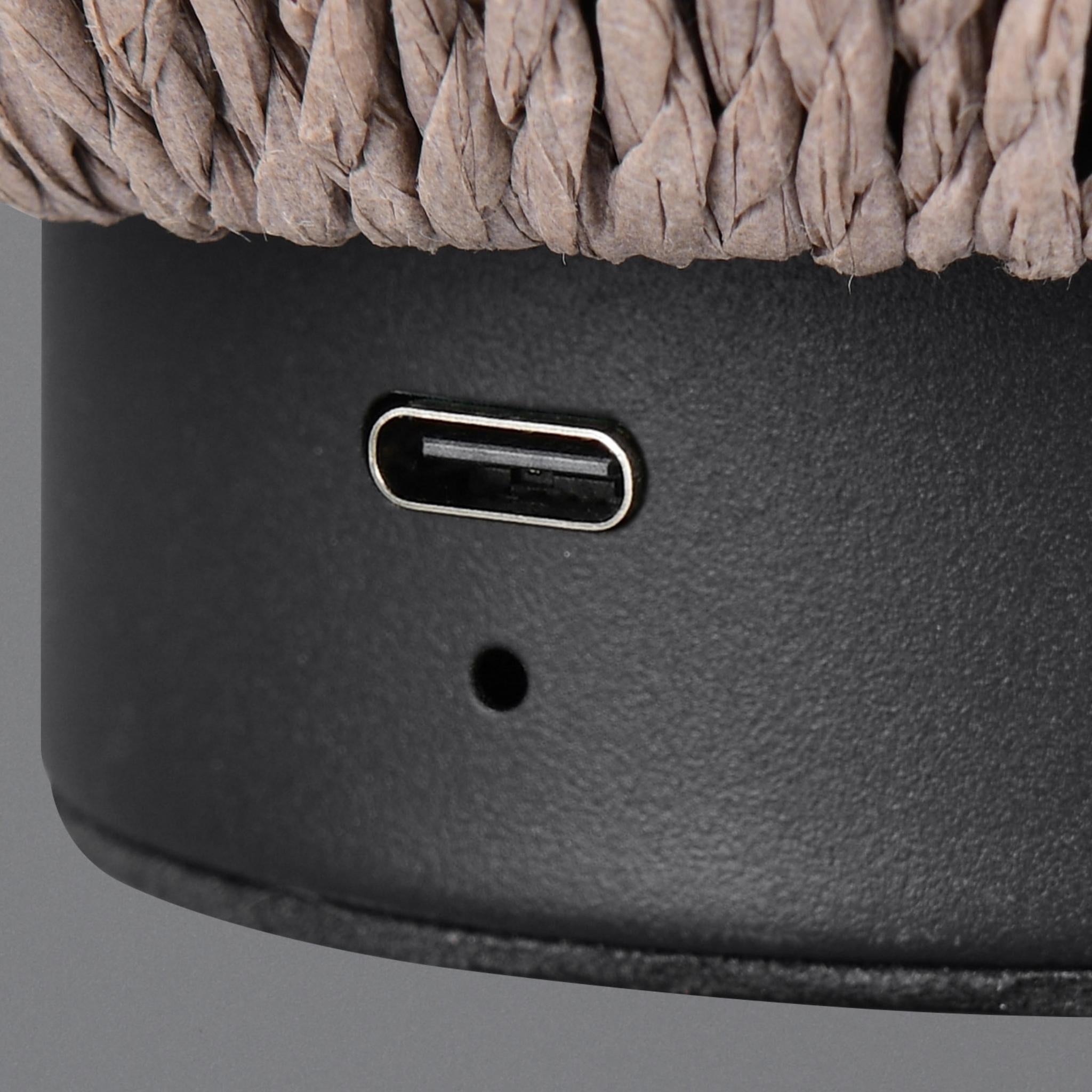 TRIO Lira LED table lamp, rechargeable - brown/paper cord