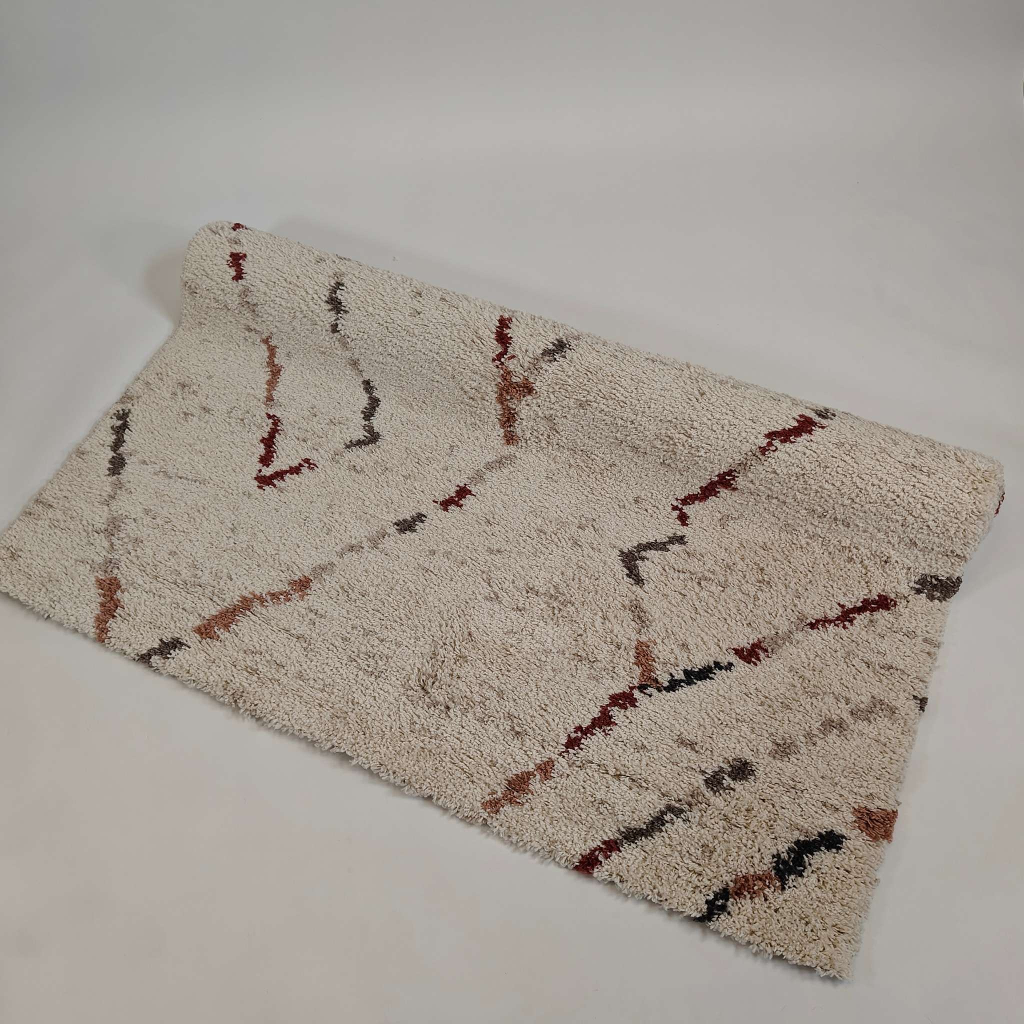 Lumo Pile rug - natural white-colorful