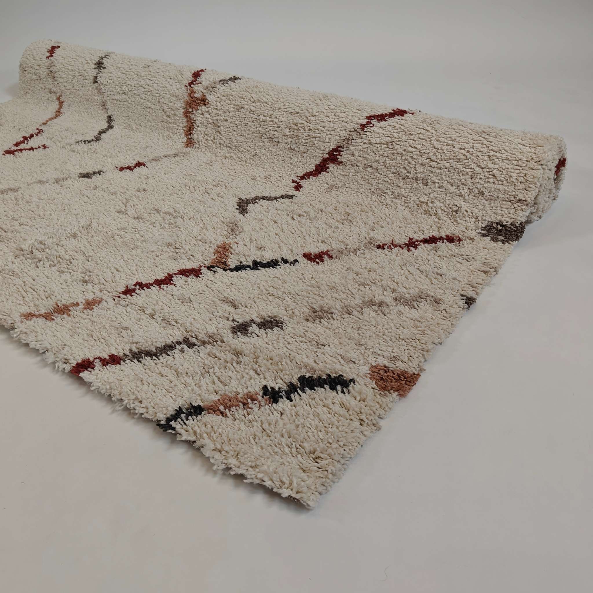 Lumo Pile rug - natural white-colorful