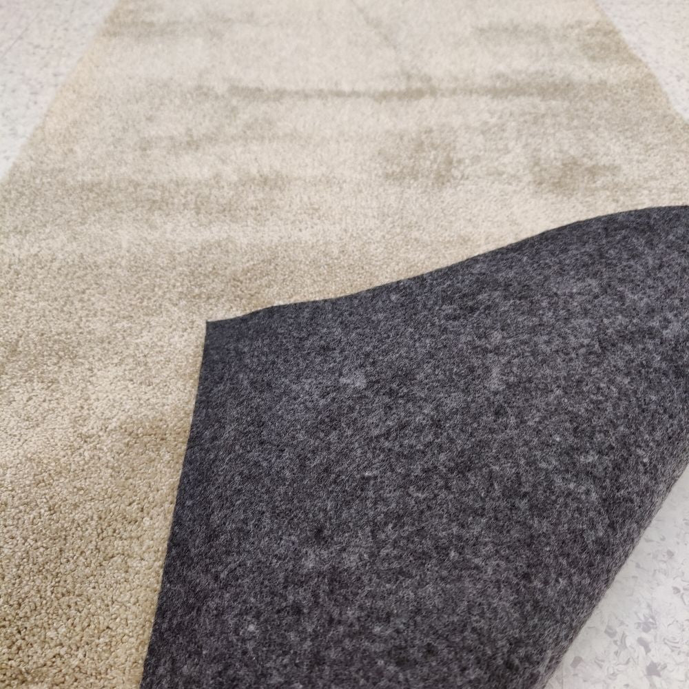 Roihu Pile rug - beige