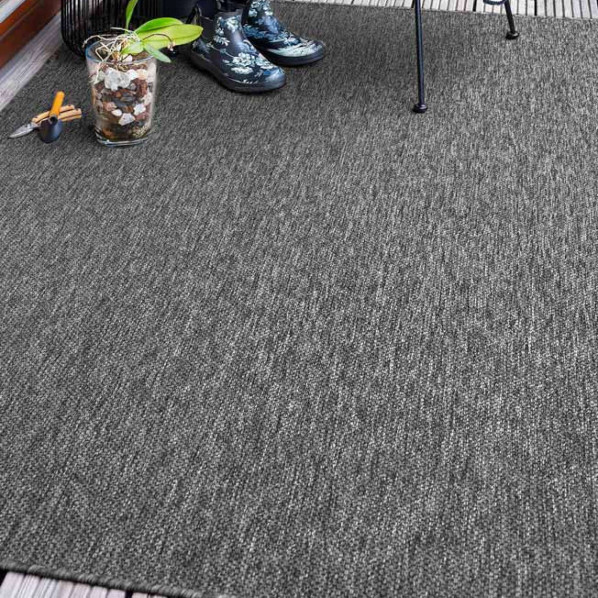 Narma VAGABOND sileäksi kudottu matto - harmaa