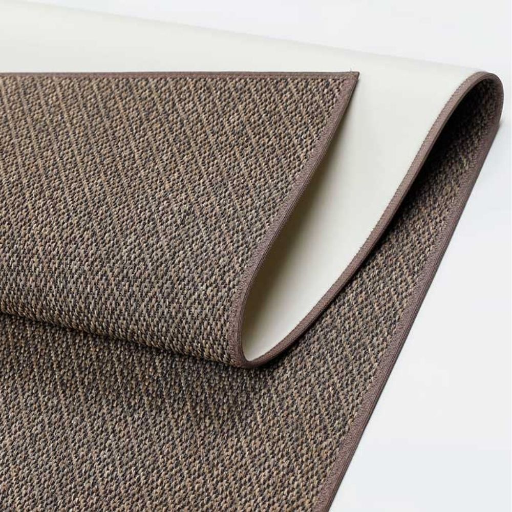 Narma BELLO Sileäksi kudottu matto, omalla mitalla - ruskea.