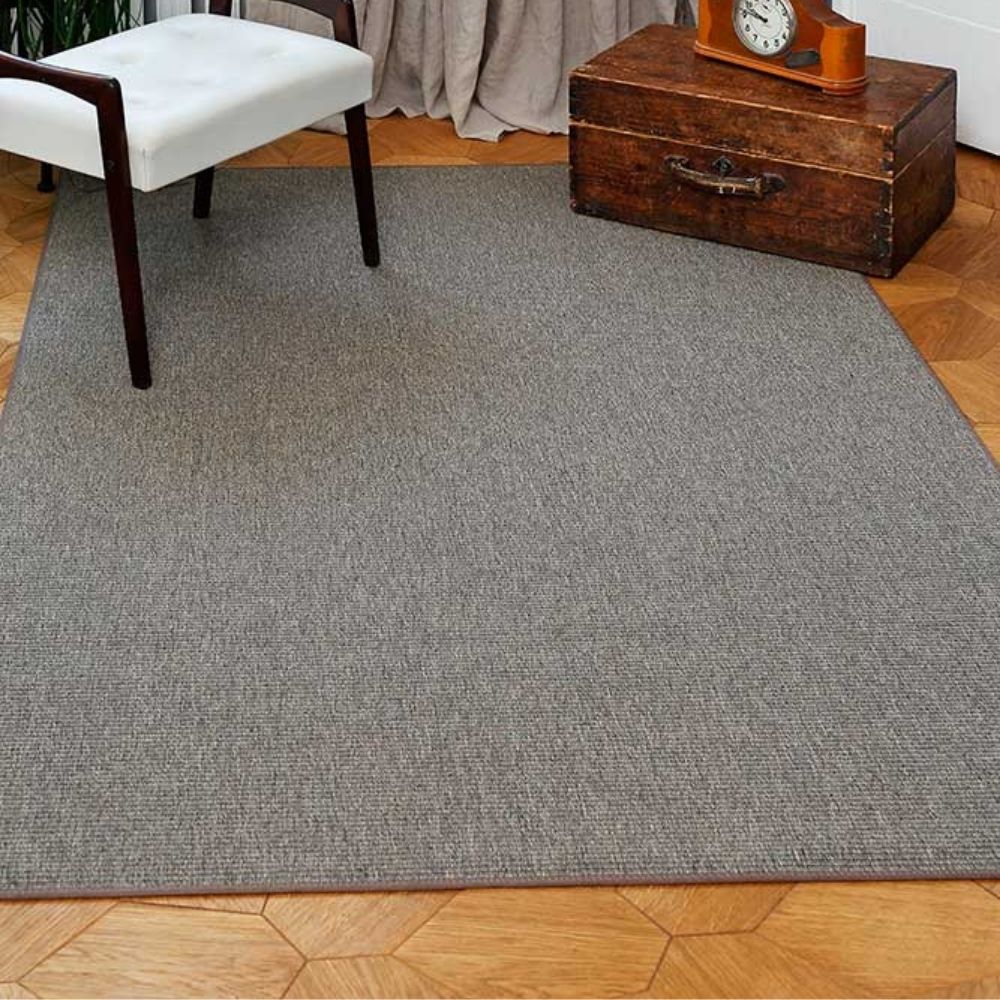 Narma CREDO Sileäksi kudottu matto, omalla mitalla - ruskea