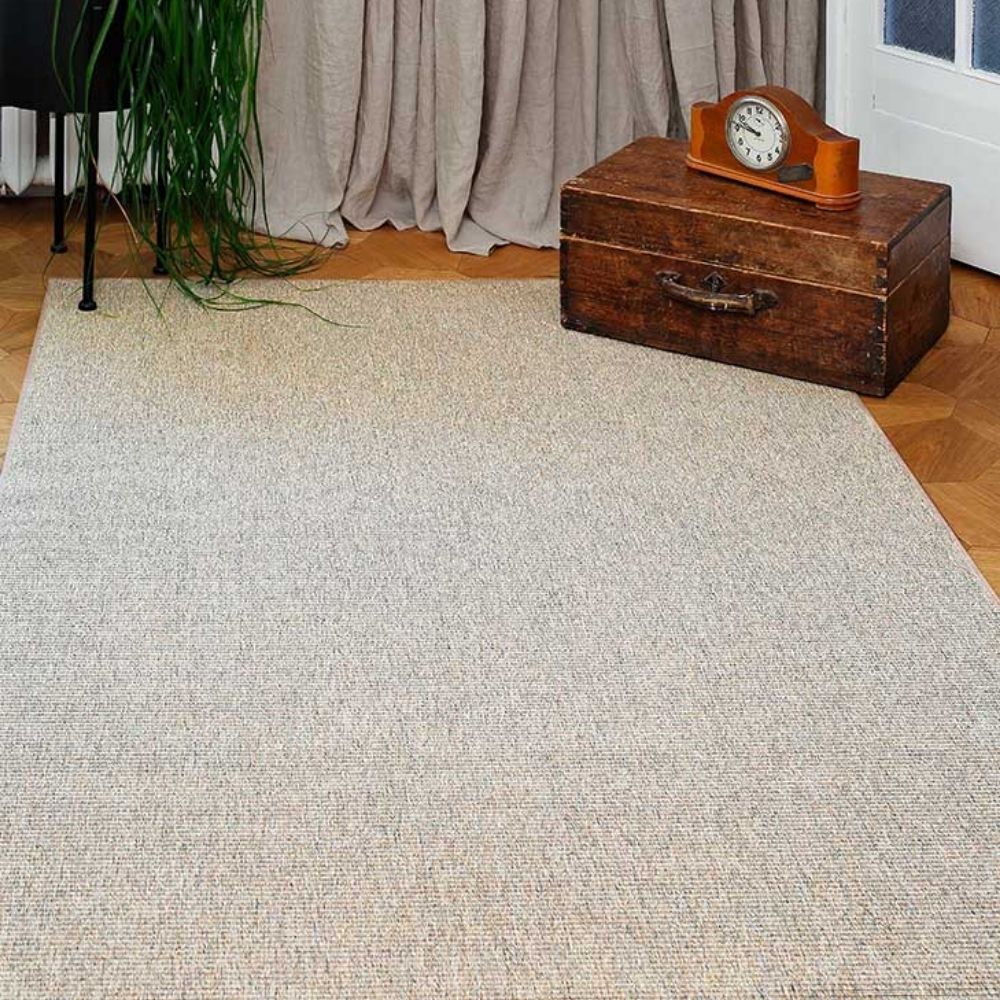 Narma CREDO Sileäksi kudottu matto, omalla mitalla - beige