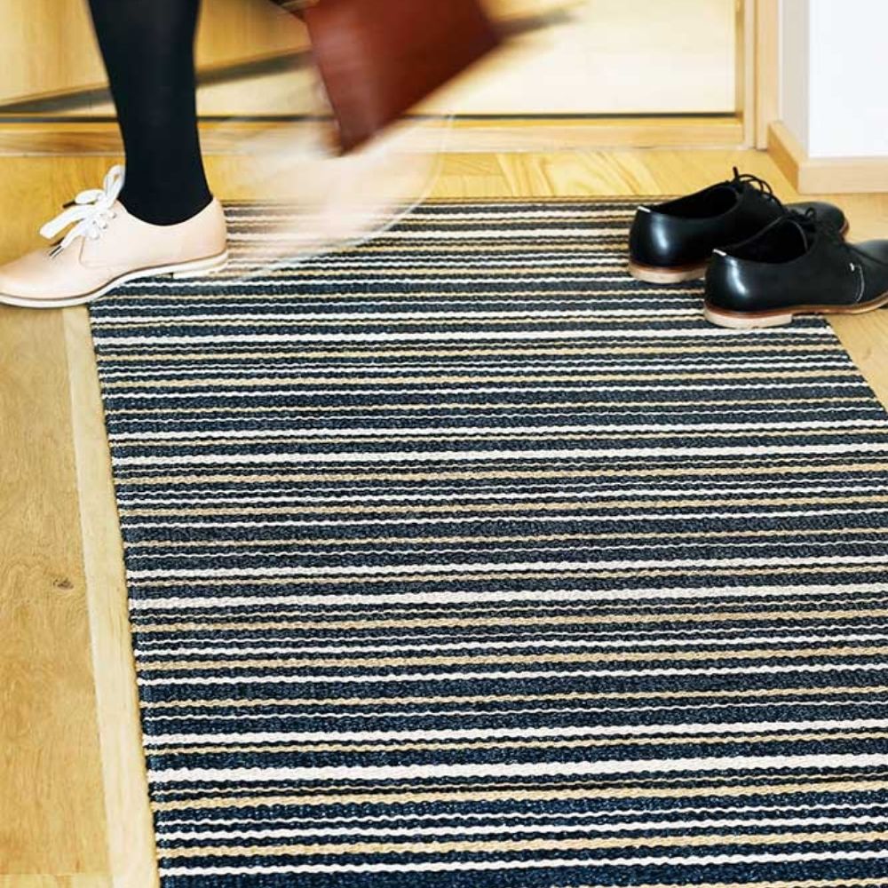 Narma HULLO Vinyl rug Roll - Black beige