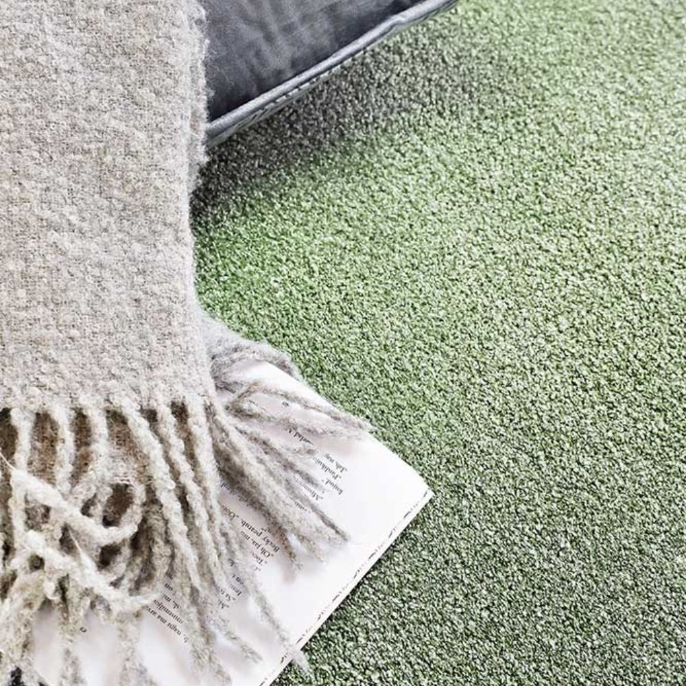 Narma NOBLE low pile Rug, Custom Size - green