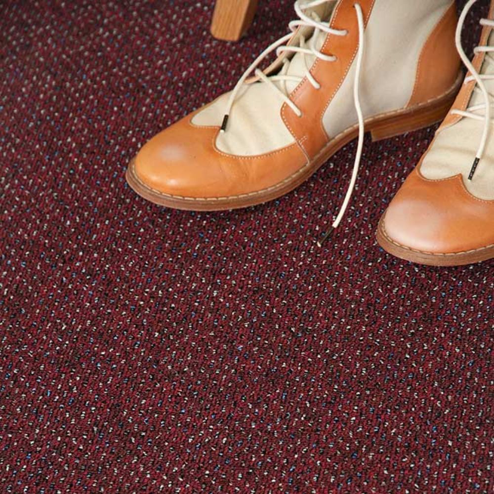 Narma RUMBA Runner rug - red