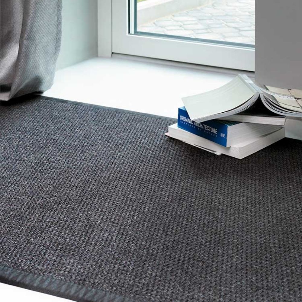 Narma SAVANNA Wool rug - black