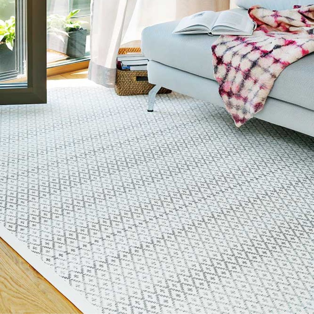 Narma TSIRGU kaksipuolinen puuvillamatto - valkoinen