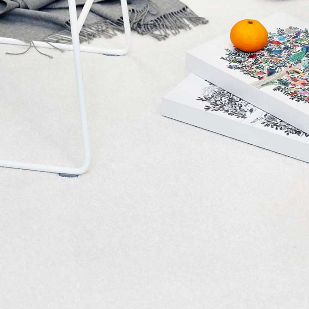 Narma WOW low pile Rug - white