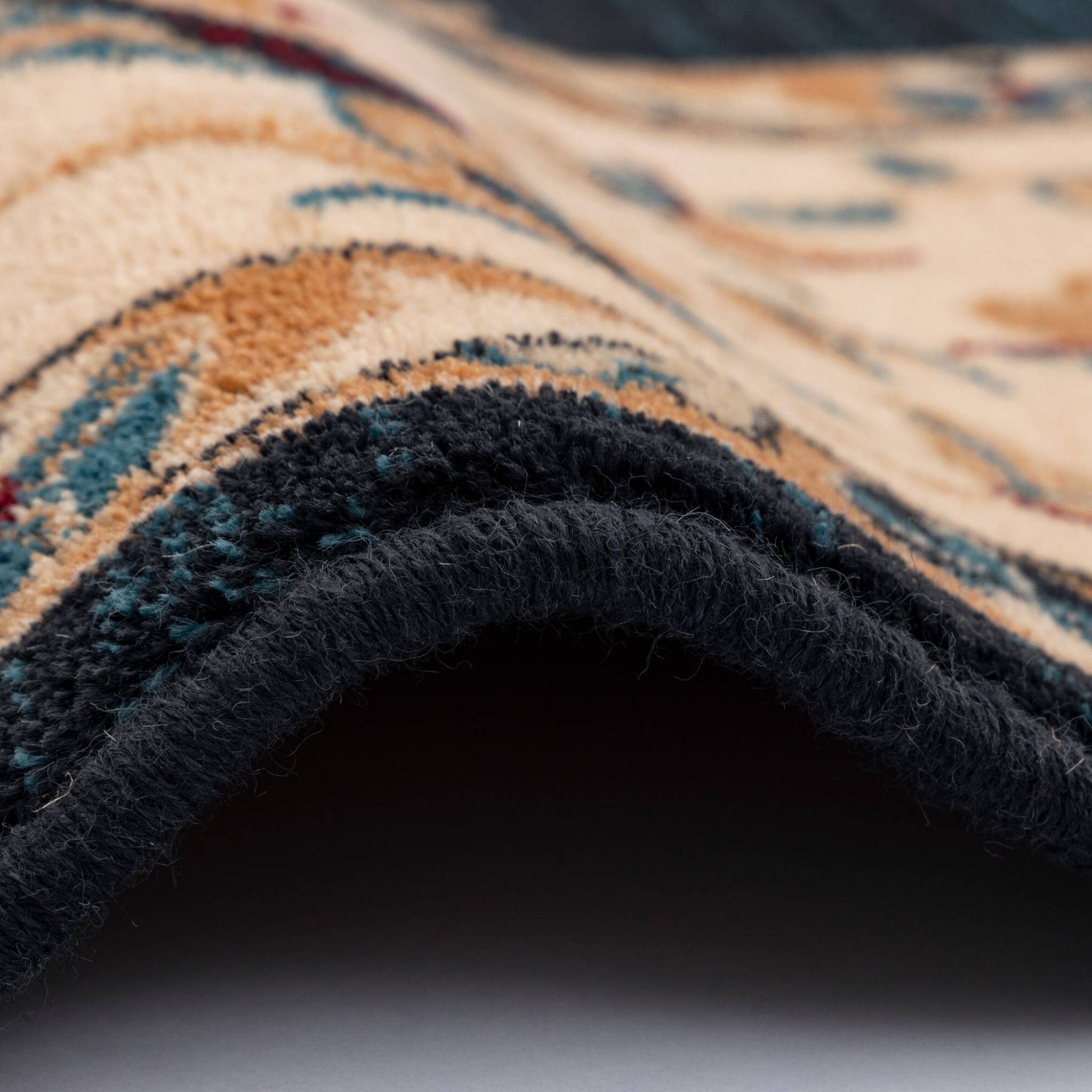 Nereo Oriental Wool Rug – Navy