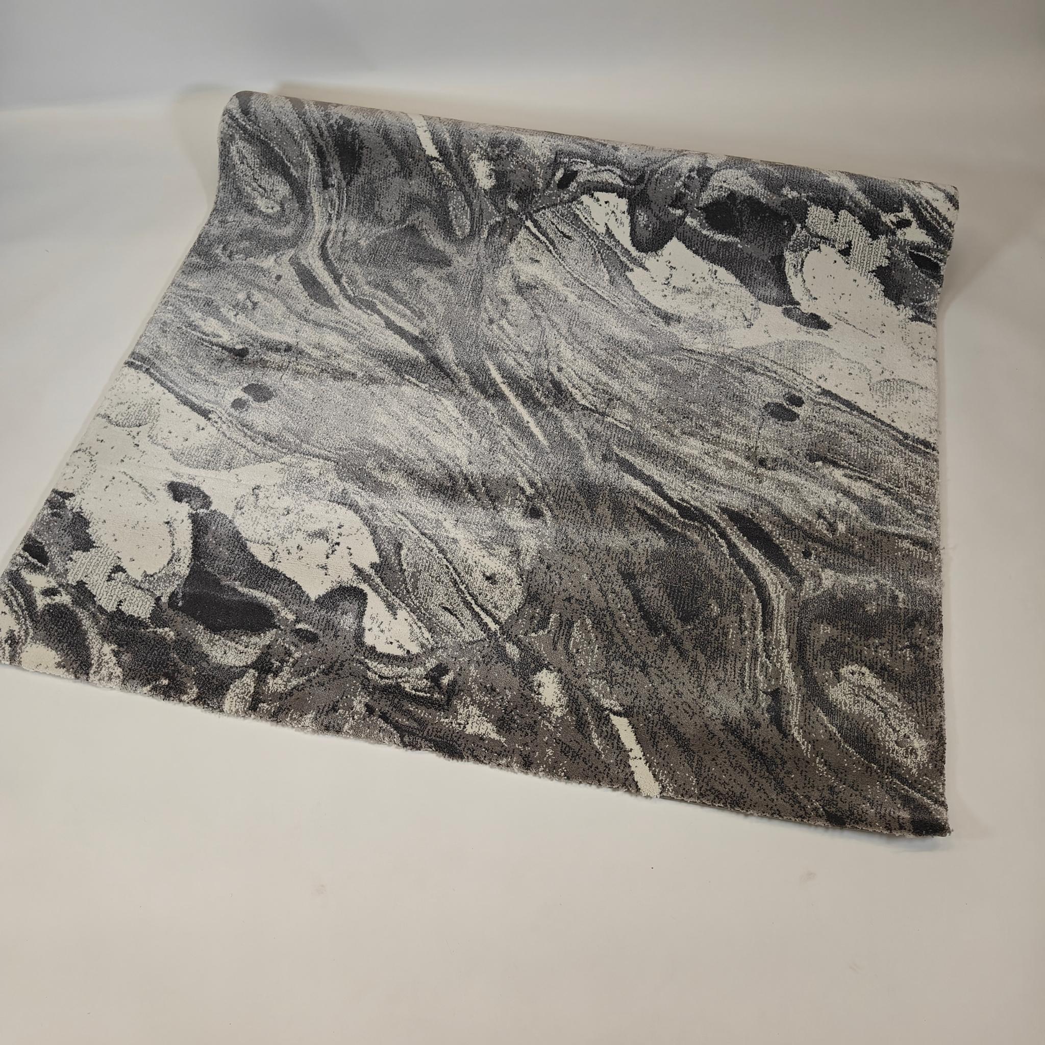 Robin lyhytnukkainen matto - harmaa