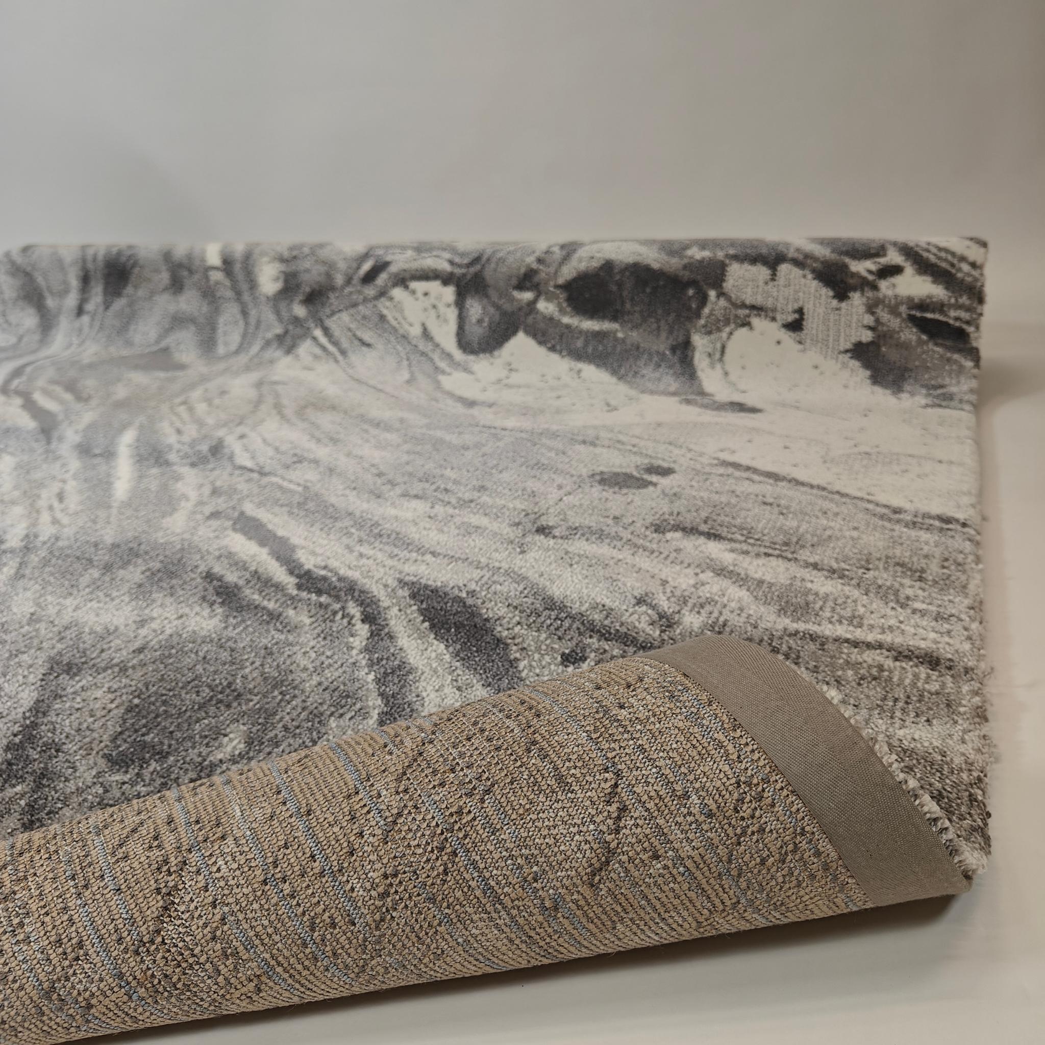 Robin lyhytnukkainen matto - harmaa