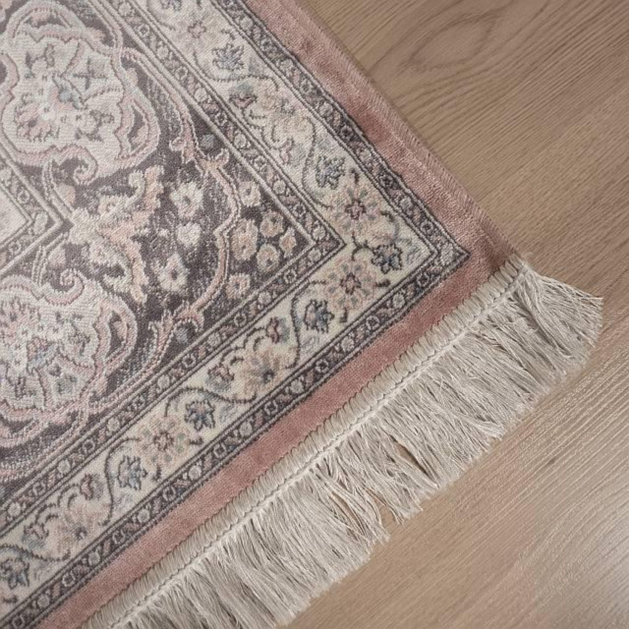 royal viskoosimatto roosa reuna