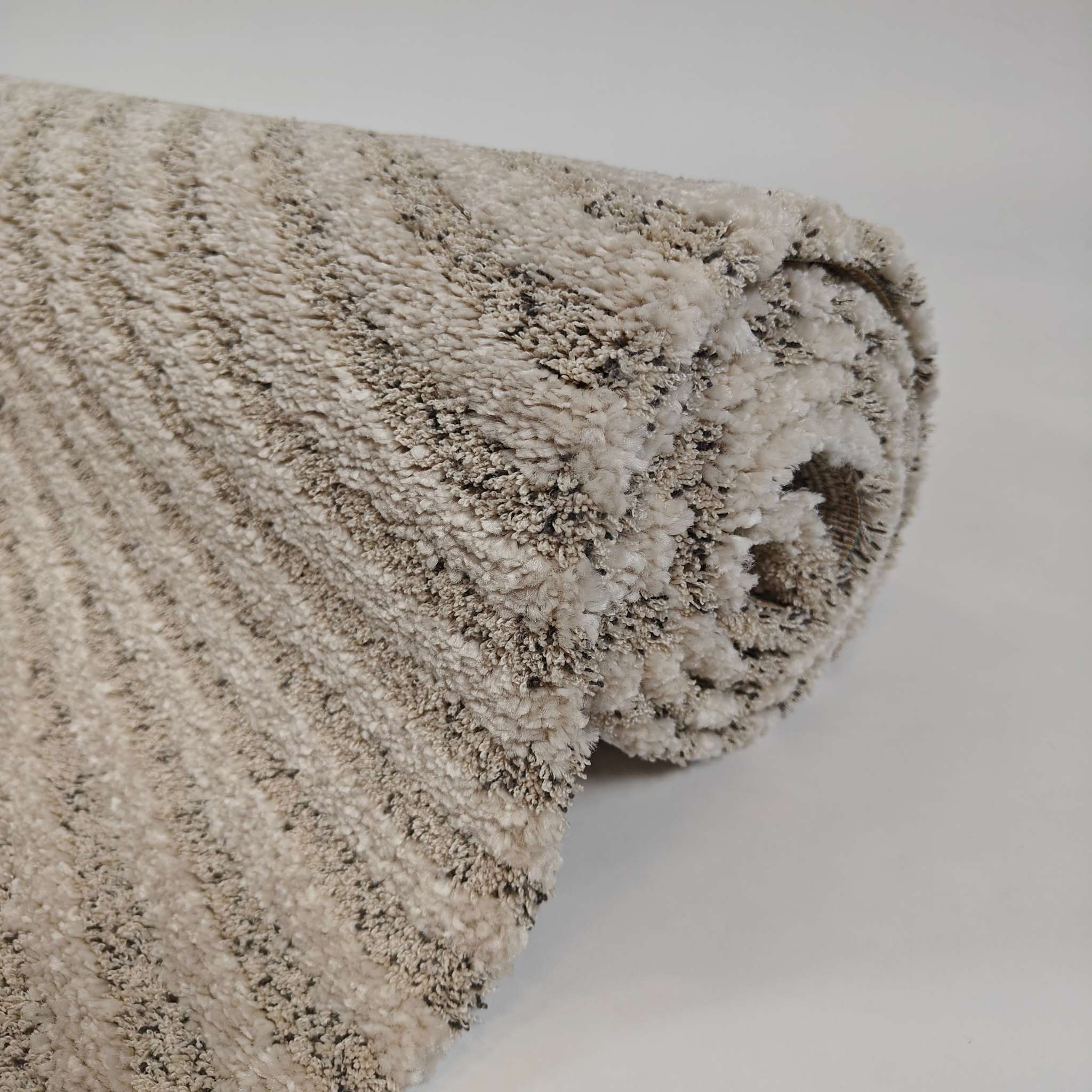 Sametti low pile Rug - natural white