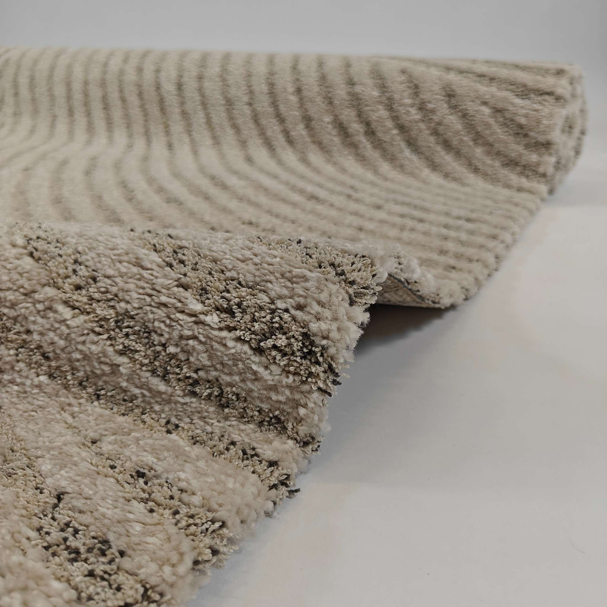 Sametti low pile Rug - natural white