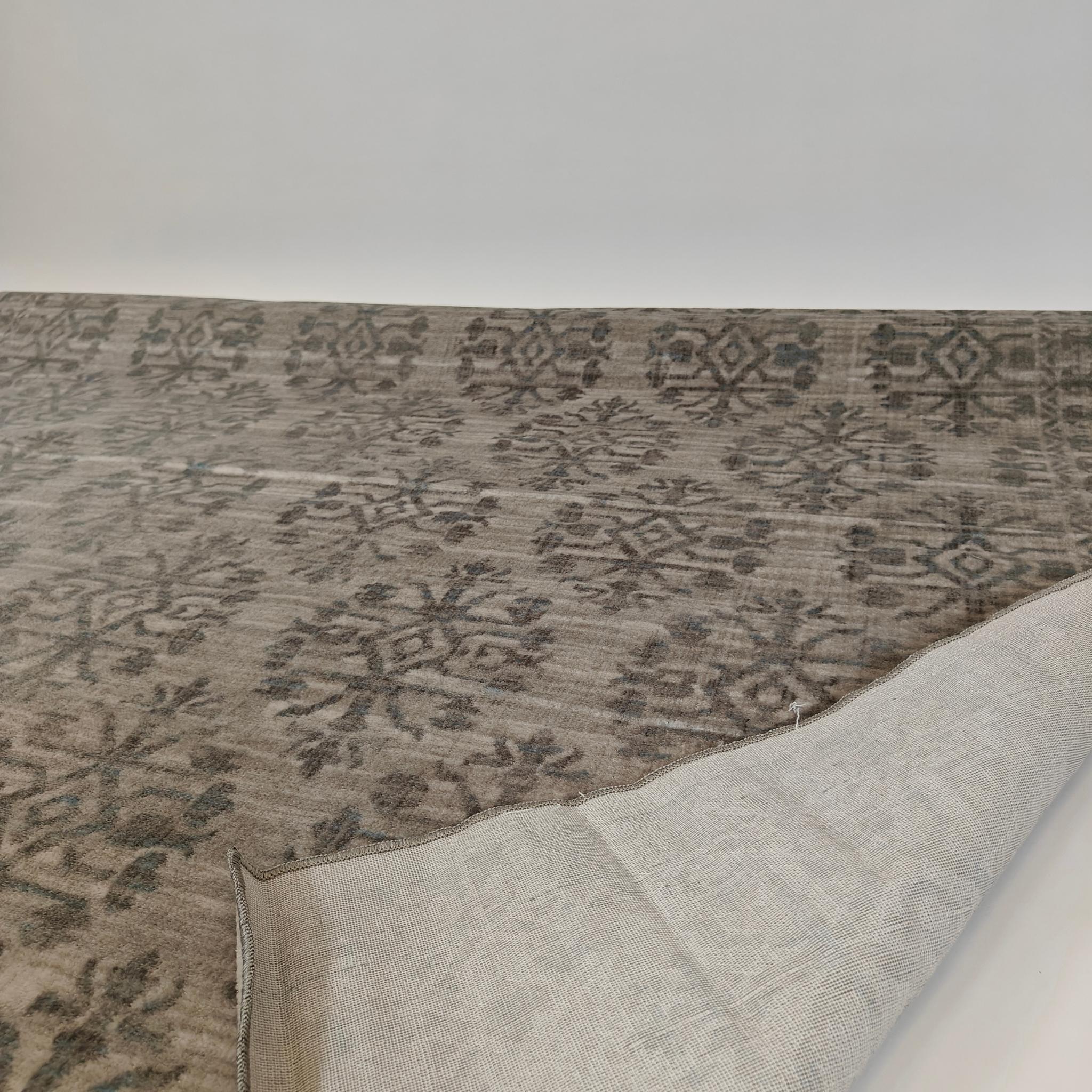 Samira viscose rug - silver