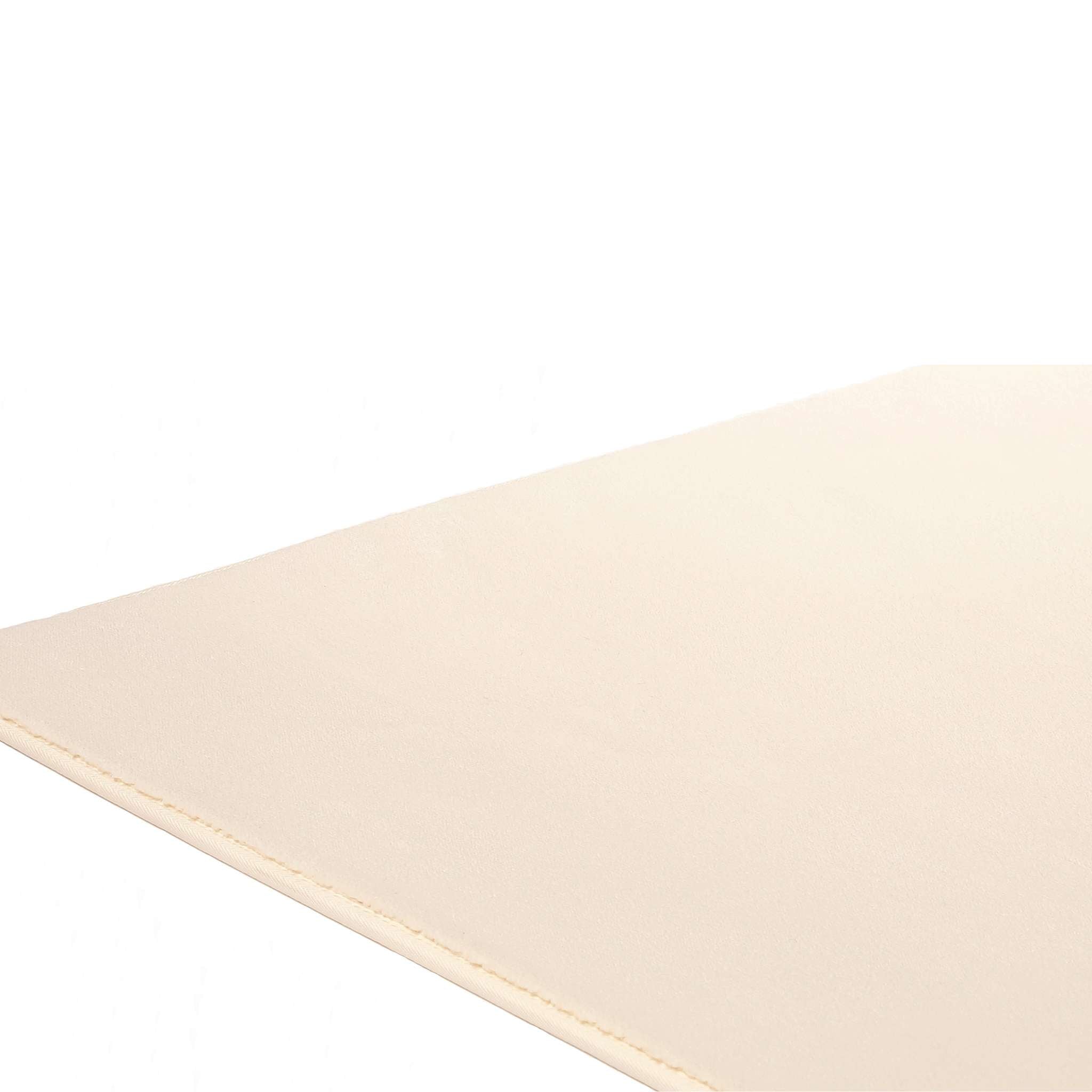 VM Carpet Usva matto, omalla mitalla - 102 valkoinen