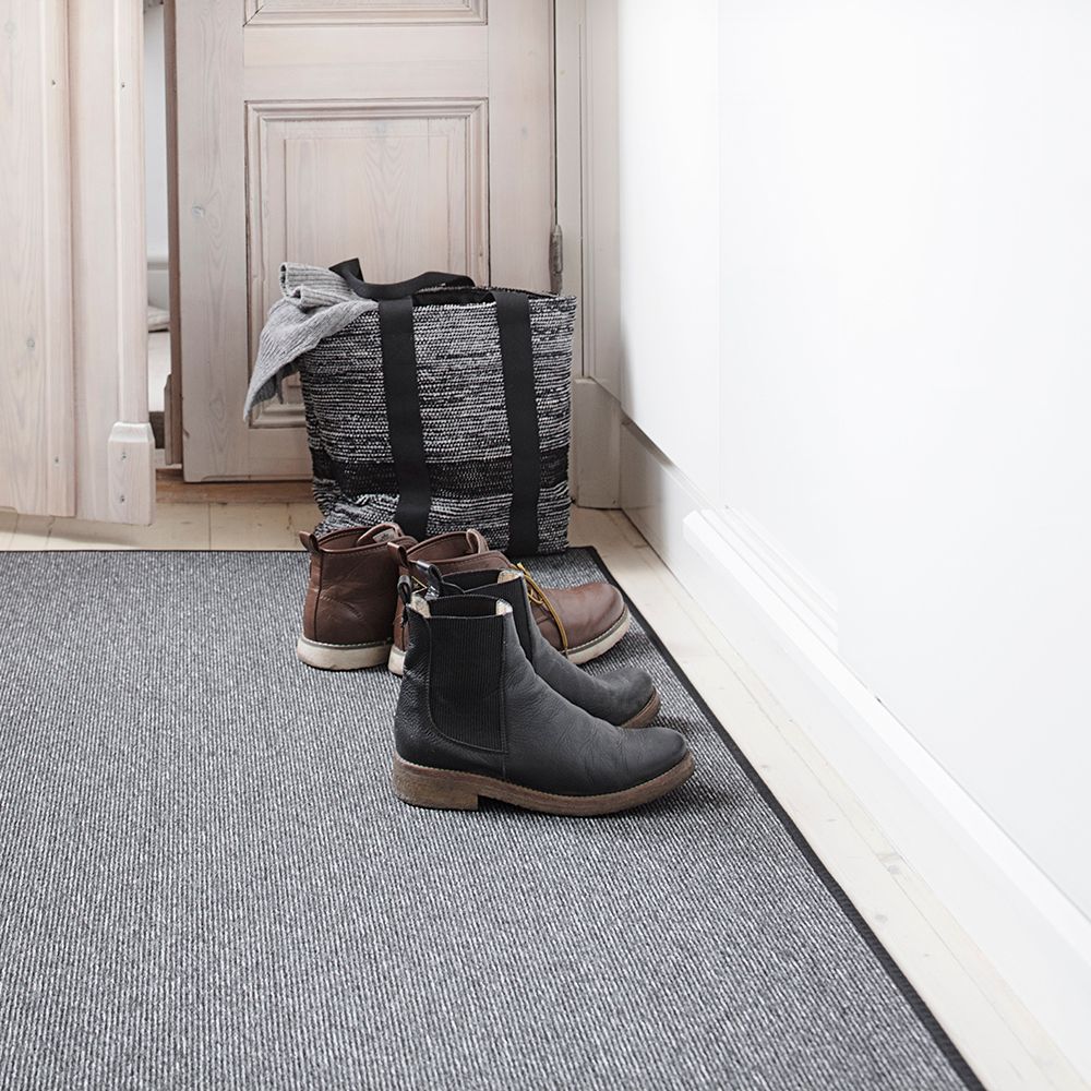 VM Carpet Balanssi matto - 98 tummanharmaa