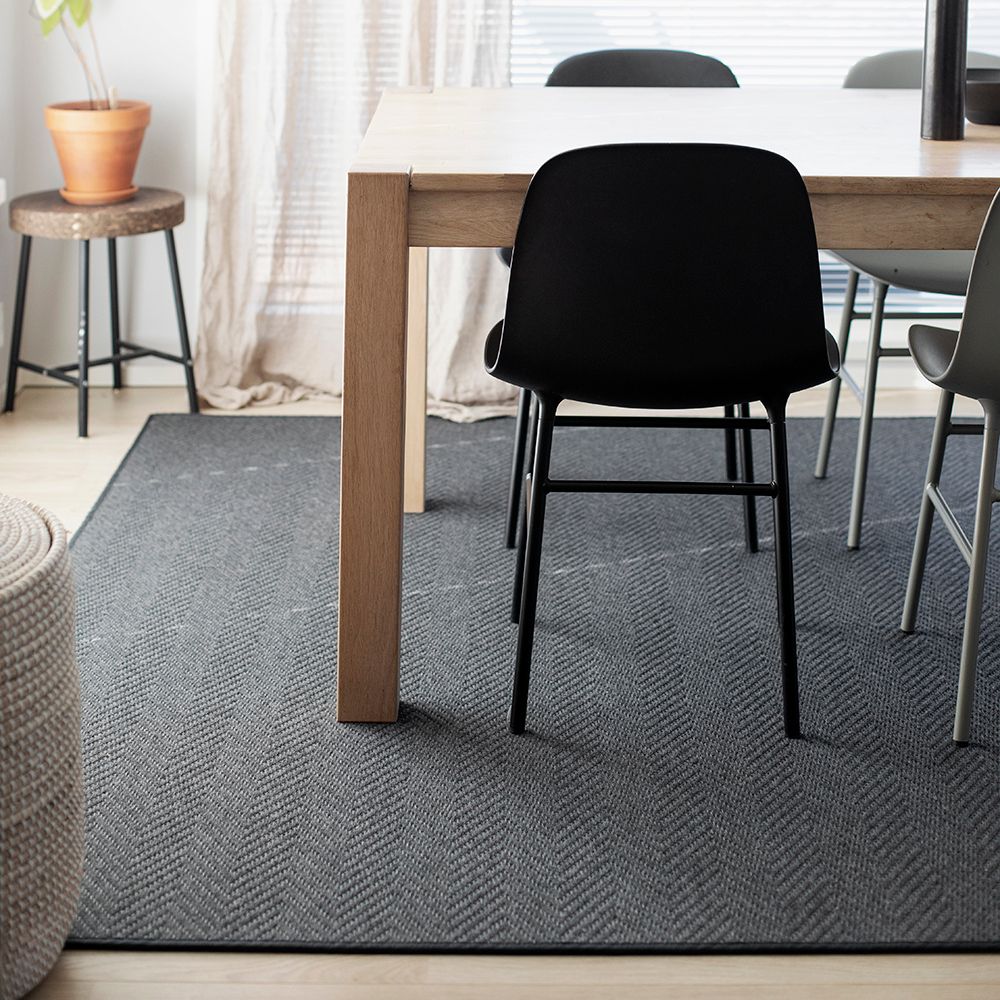 VM Carpet Elsa matto - 79 musta