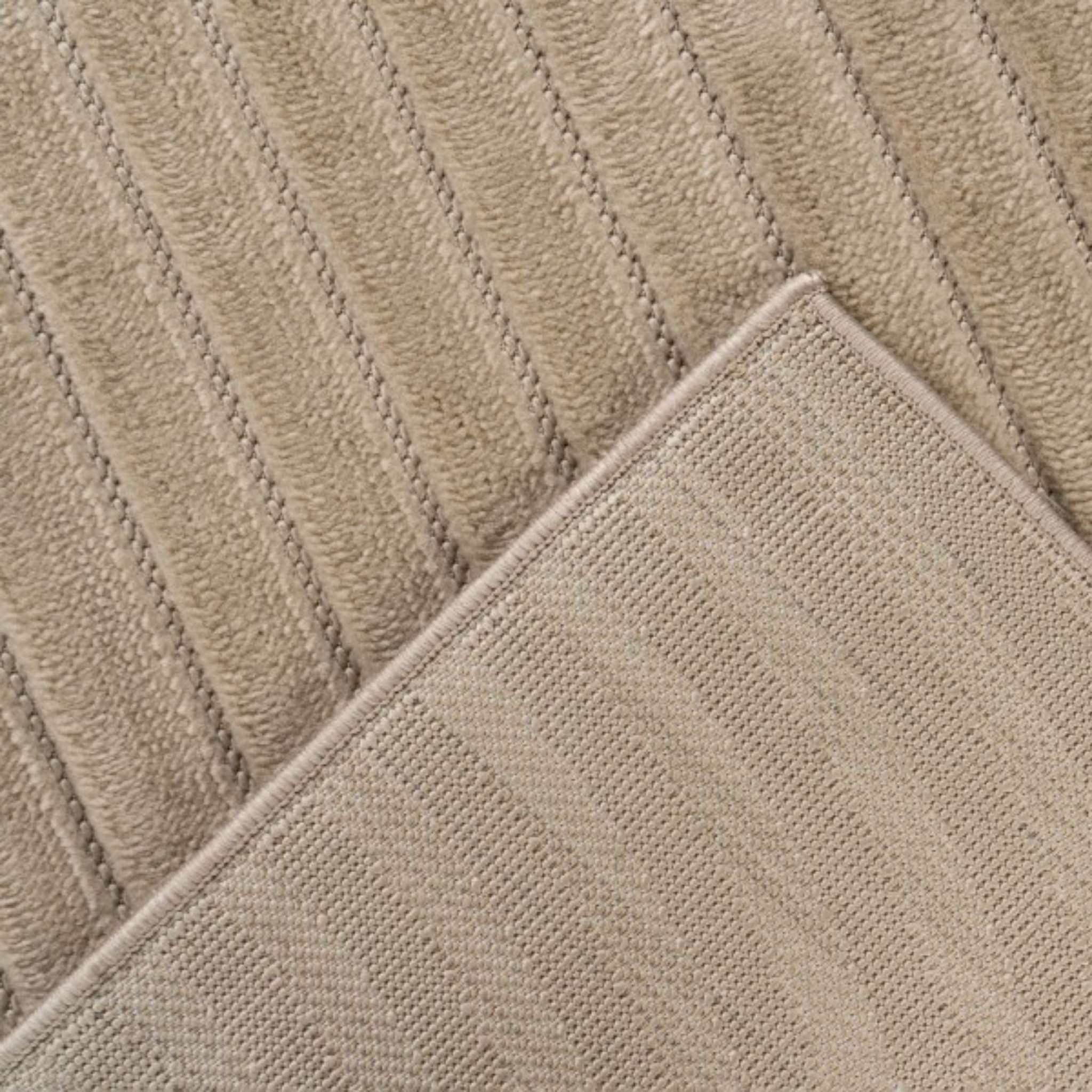 Viva nukkamatto beigessä värissä