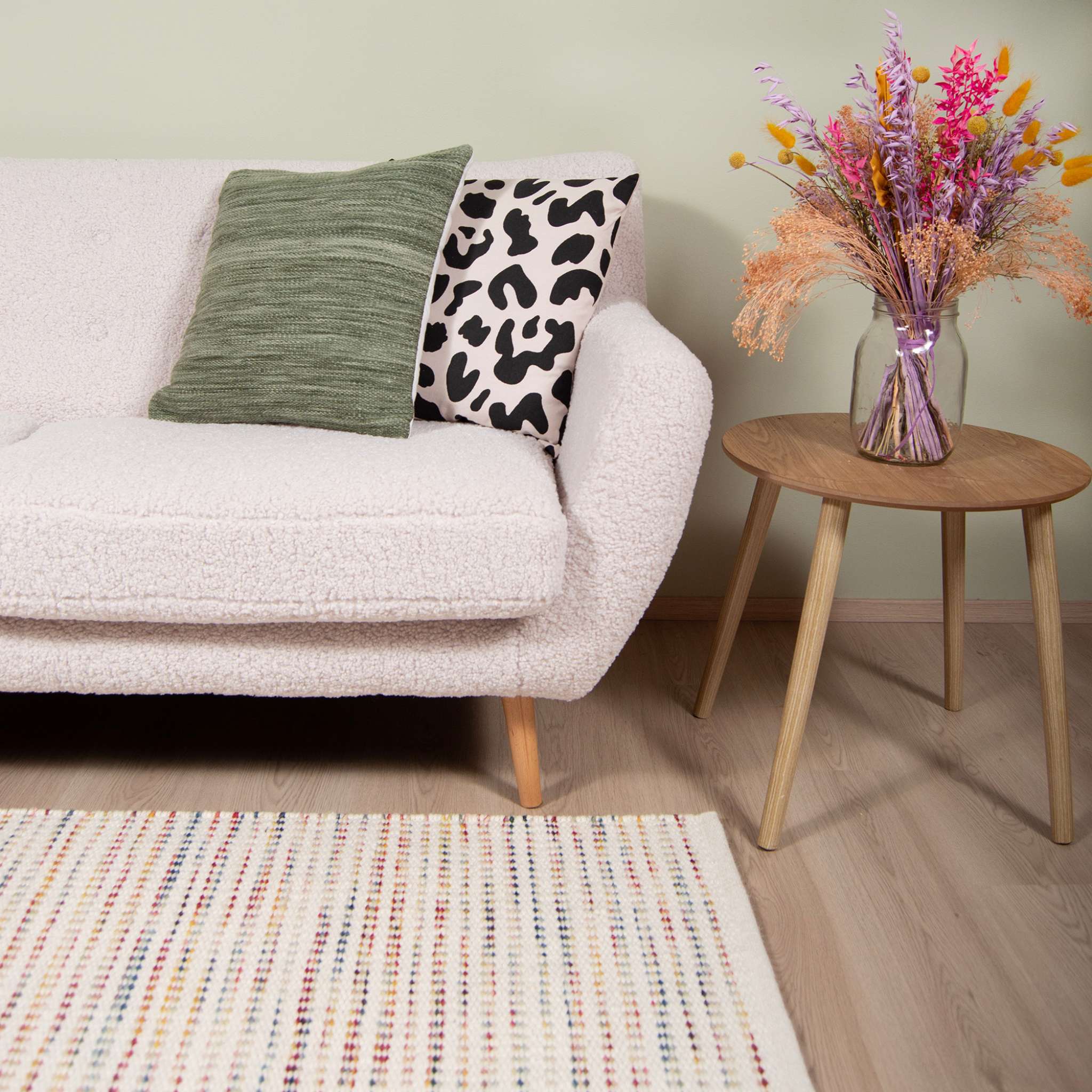 Yoko Wool rug - white colorful