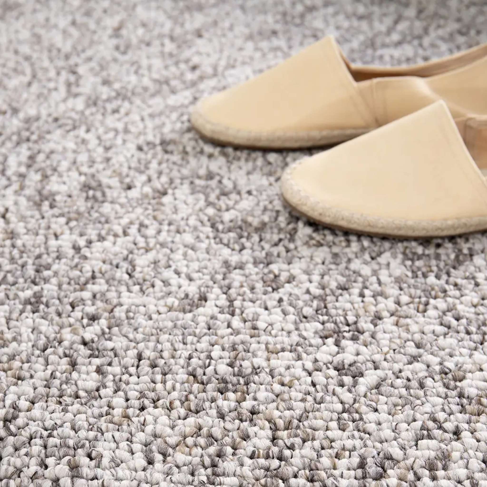 Ahto Pile rug - brown
