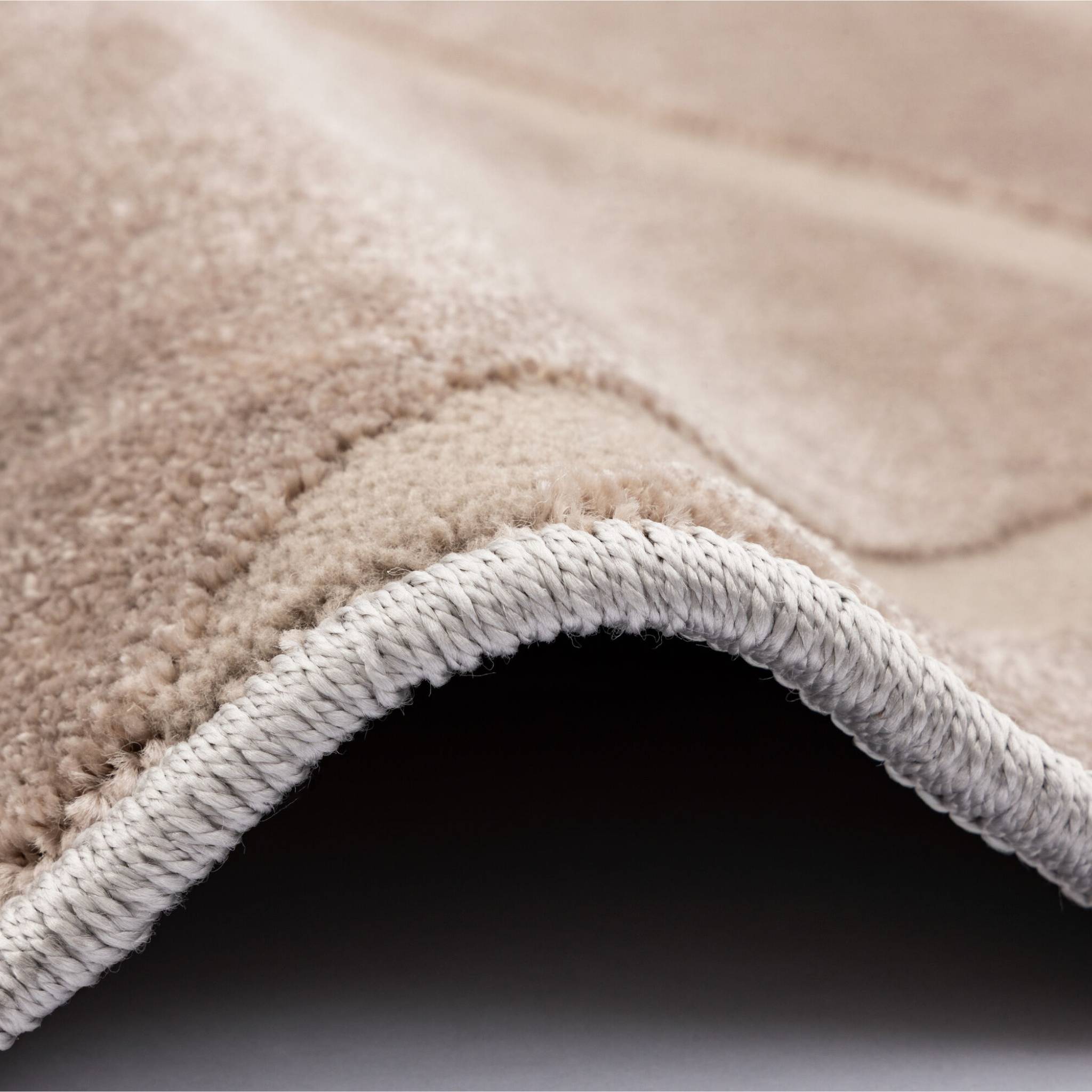 Ariela lyhytnukkainen matto - beige