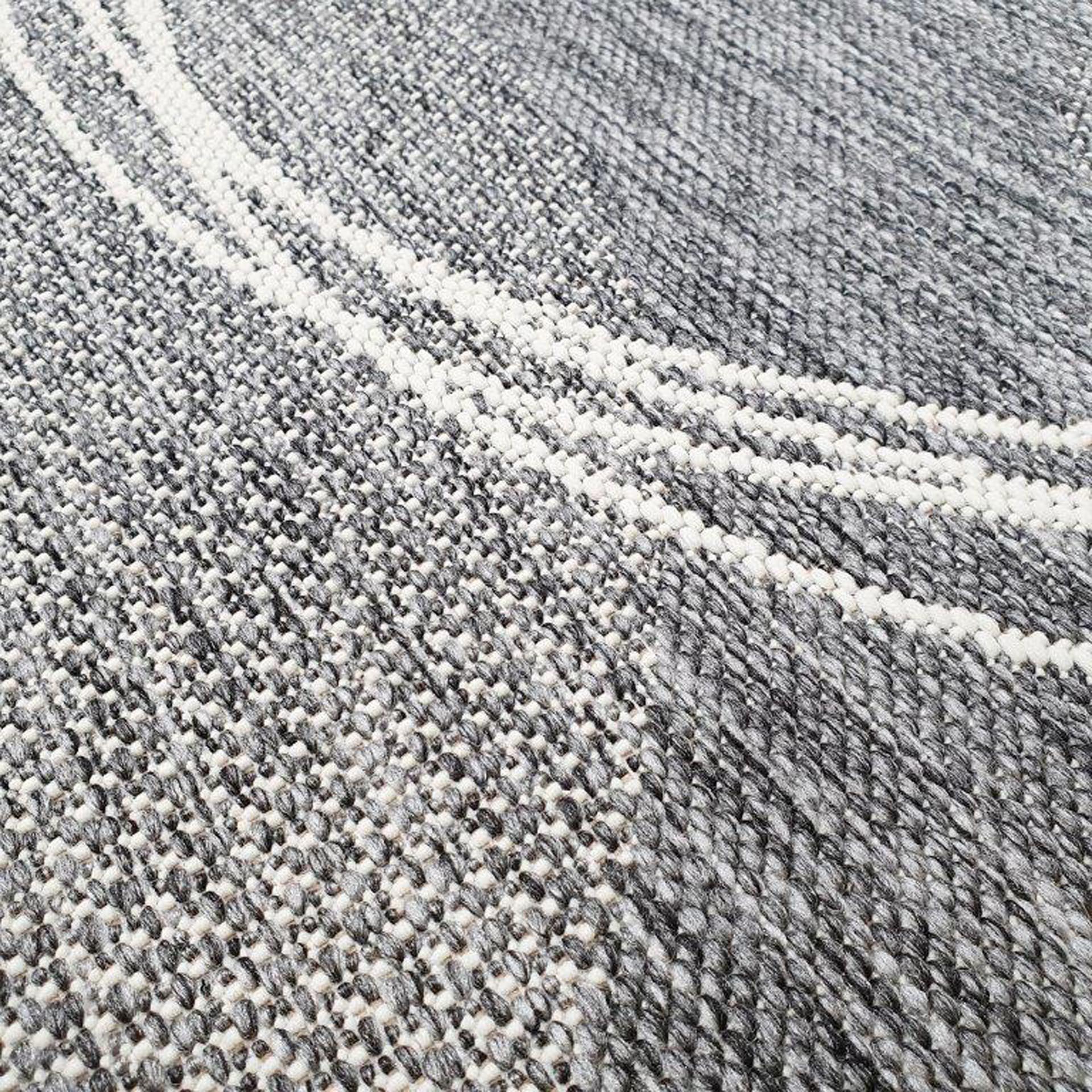 Bubble sileäksi kudottu matto - hopea.