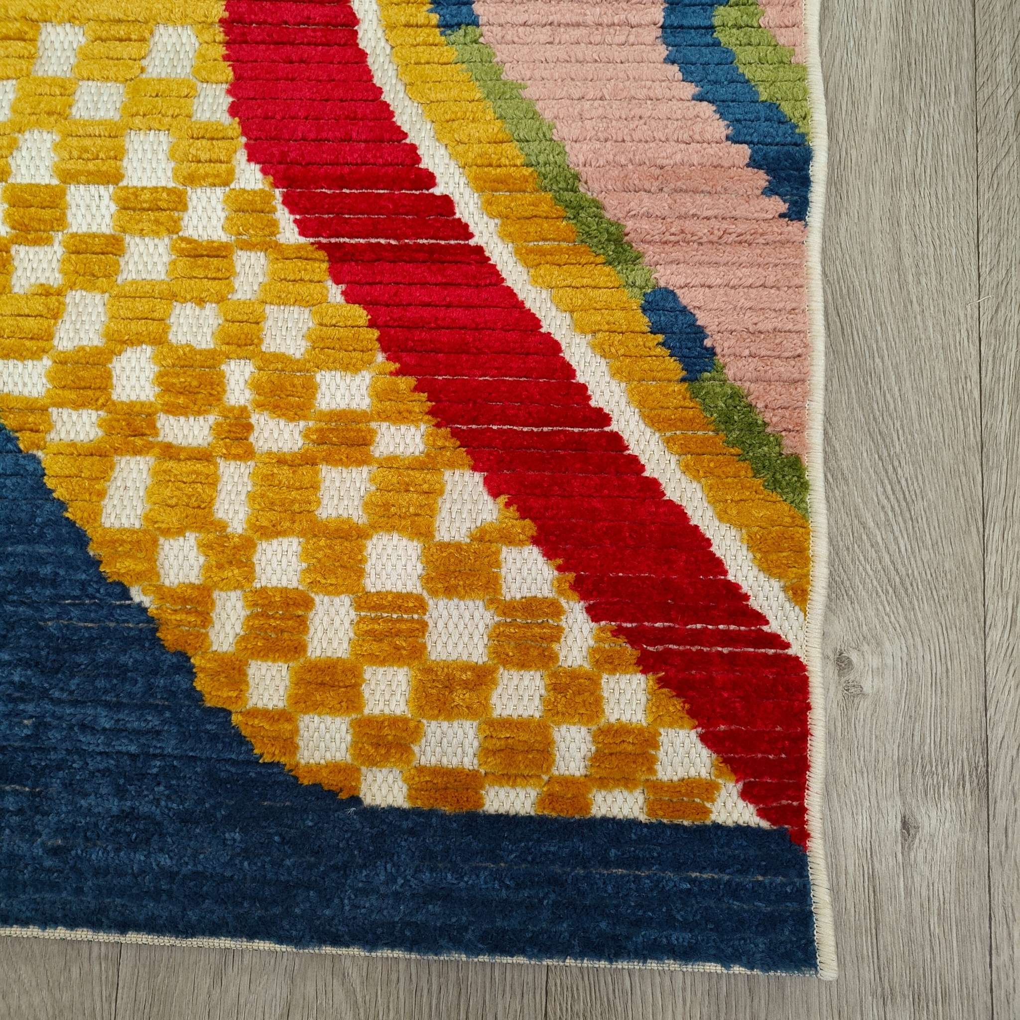 Fiesta lyhytnukkainen matto - beige-värikäs