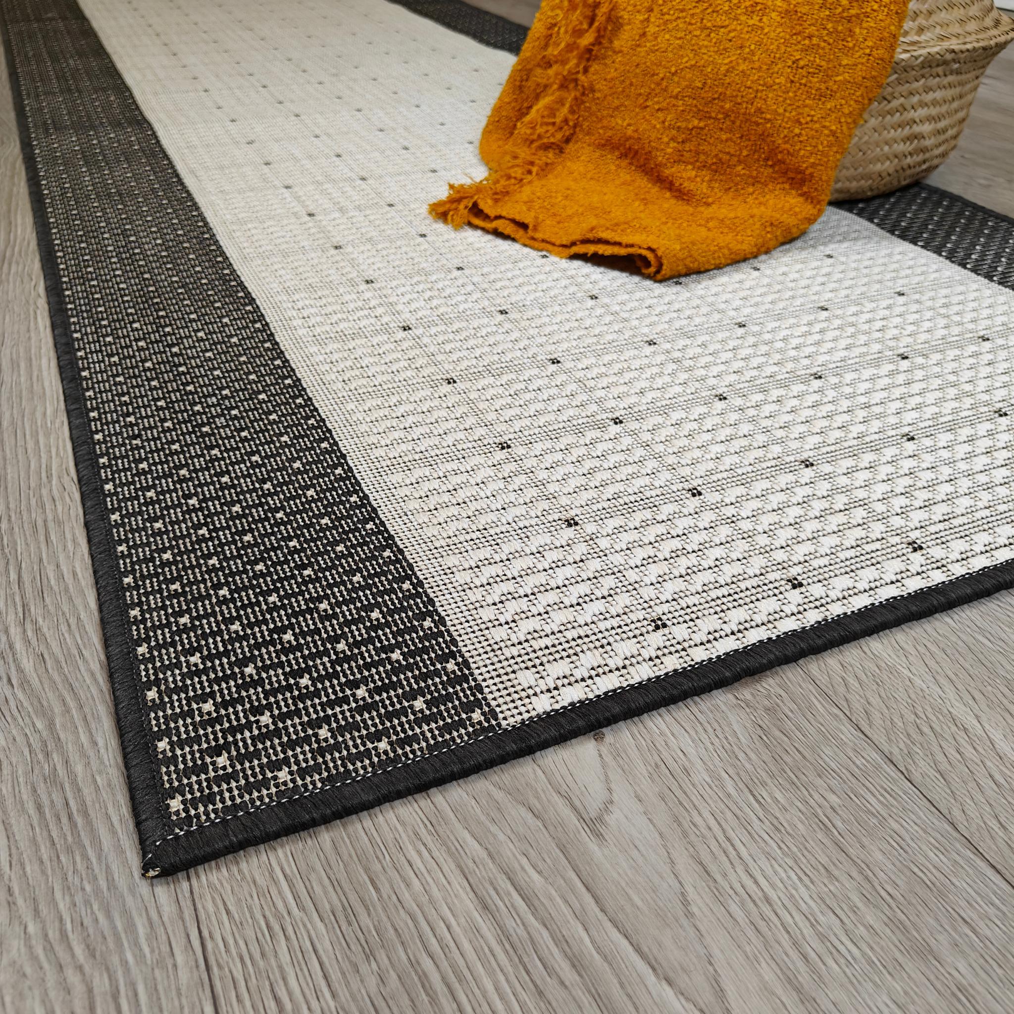 Helios käytävämatto Rulla - musta/valkoinen