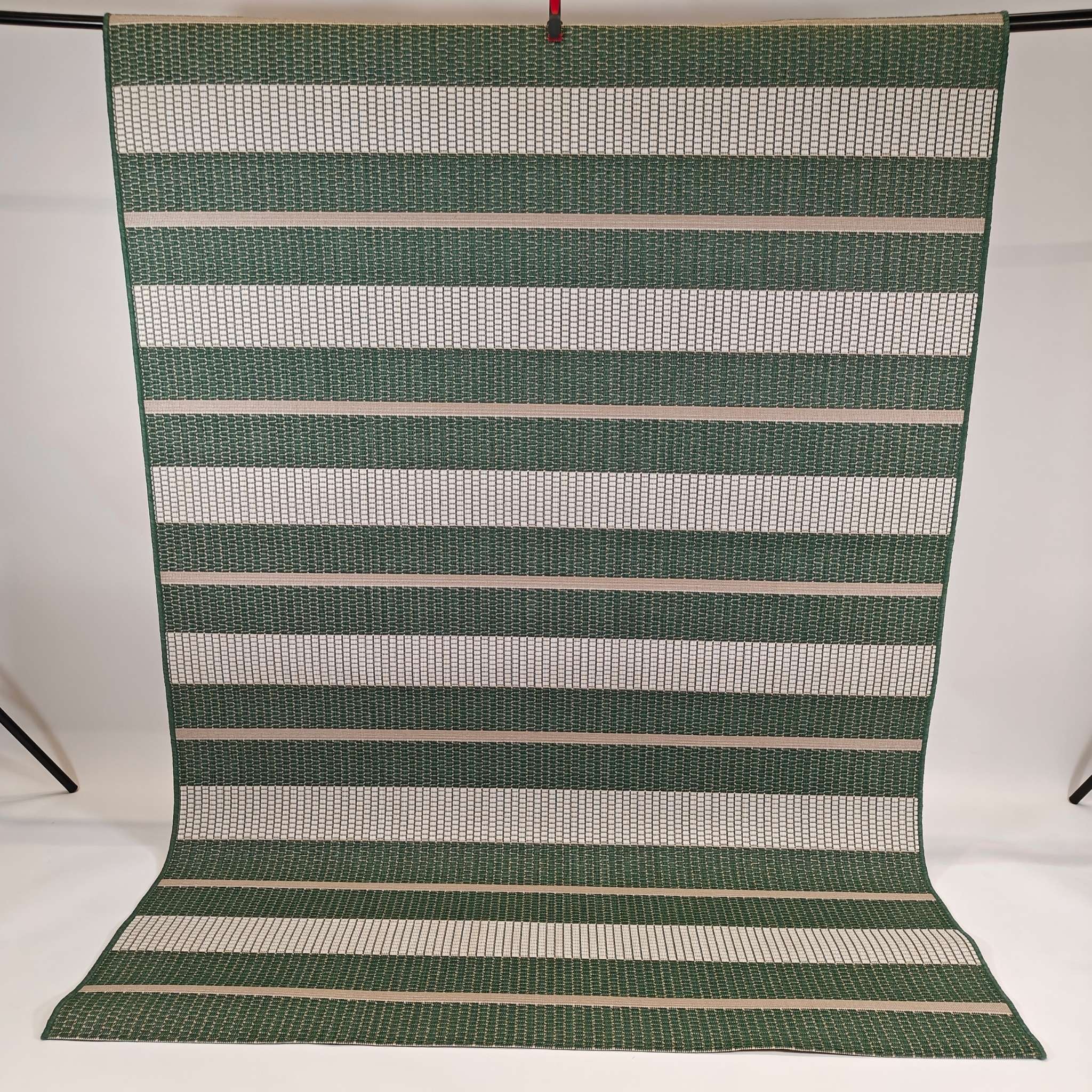 Juova Flatweave rug - green and white