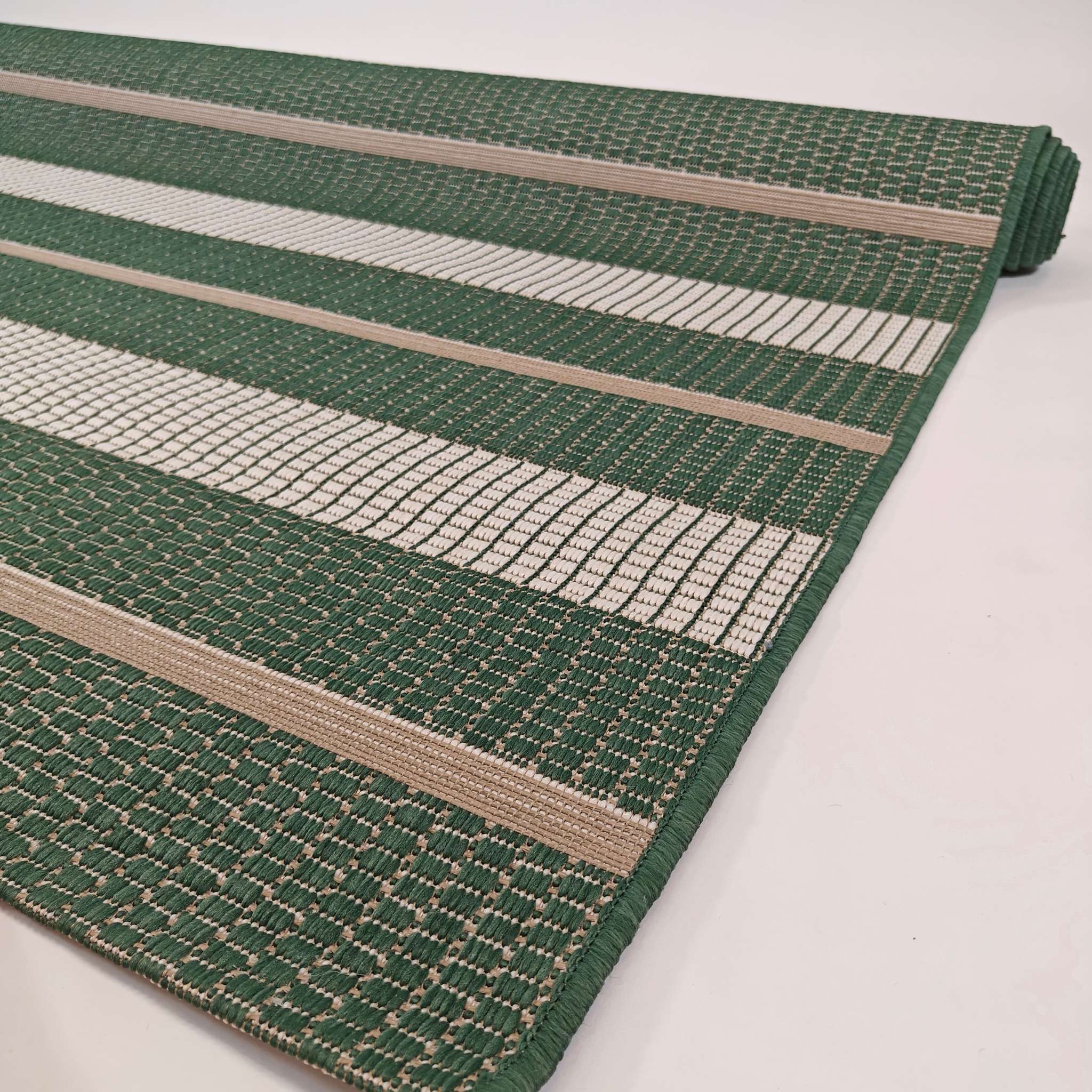 Juova Flatweave rug - green and white