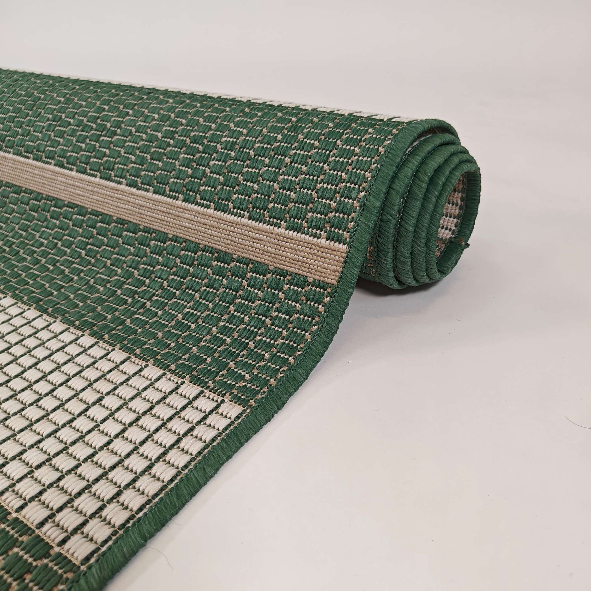 Juova Flatweave rug - green and white