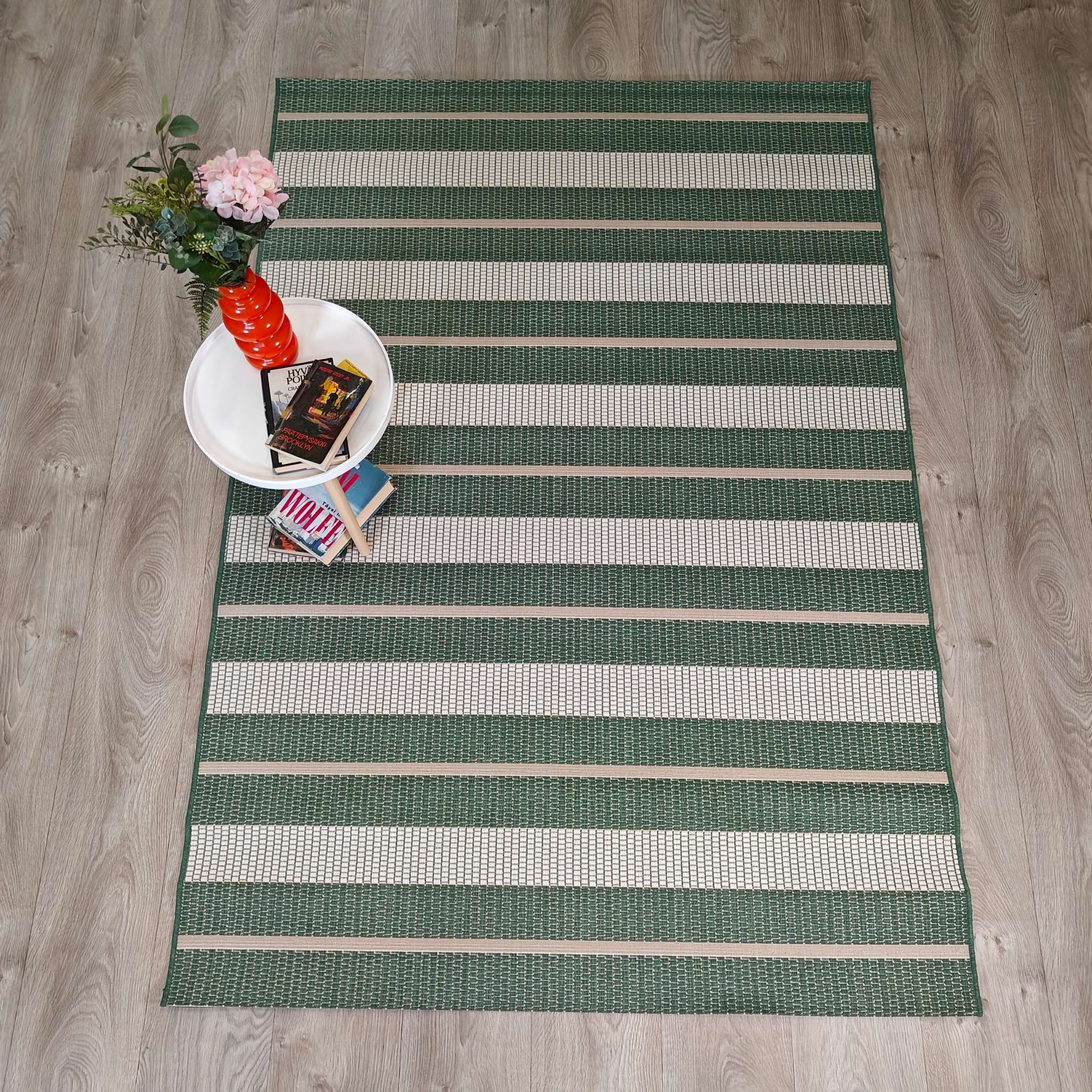 Juova Flatweave rug - green and white