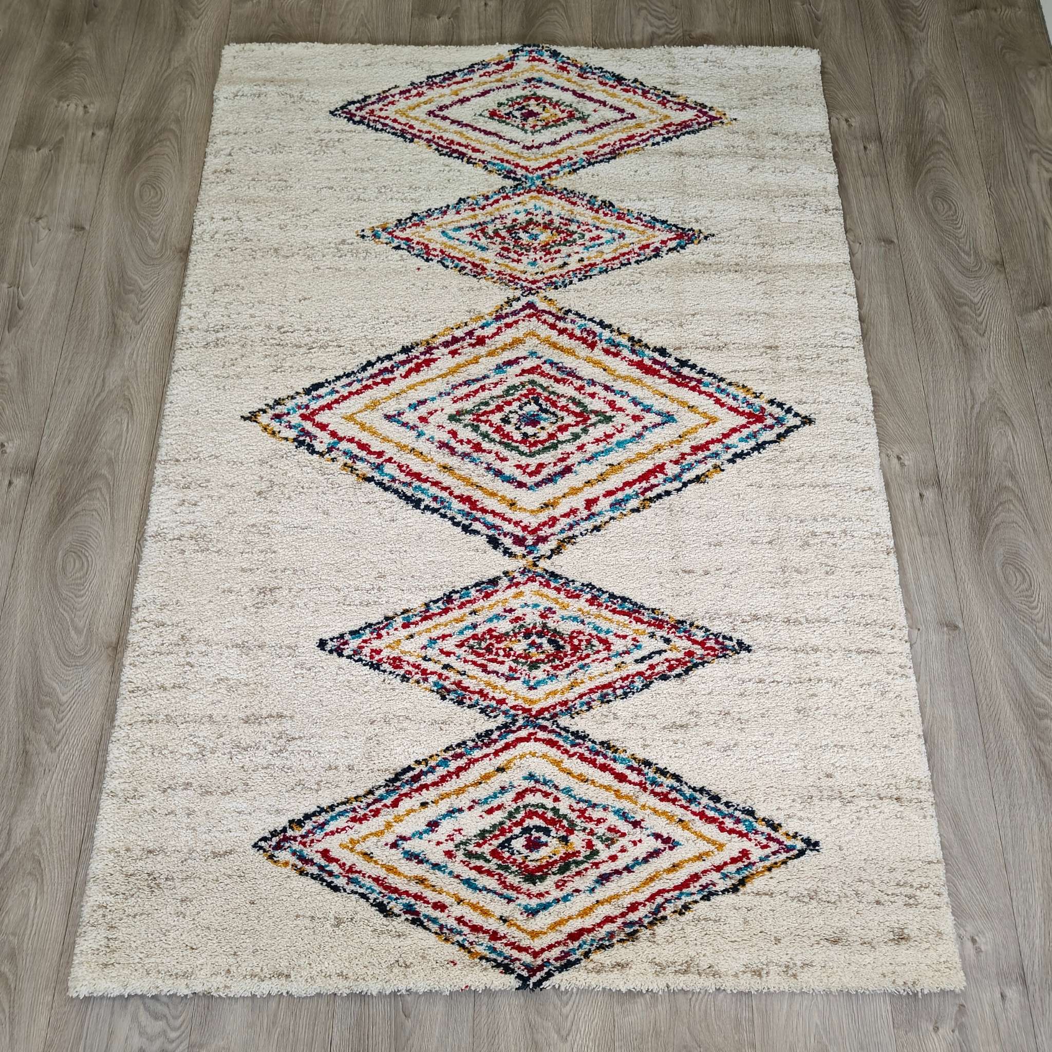 Lohdus nukkamatto - valkoinen-värikäs