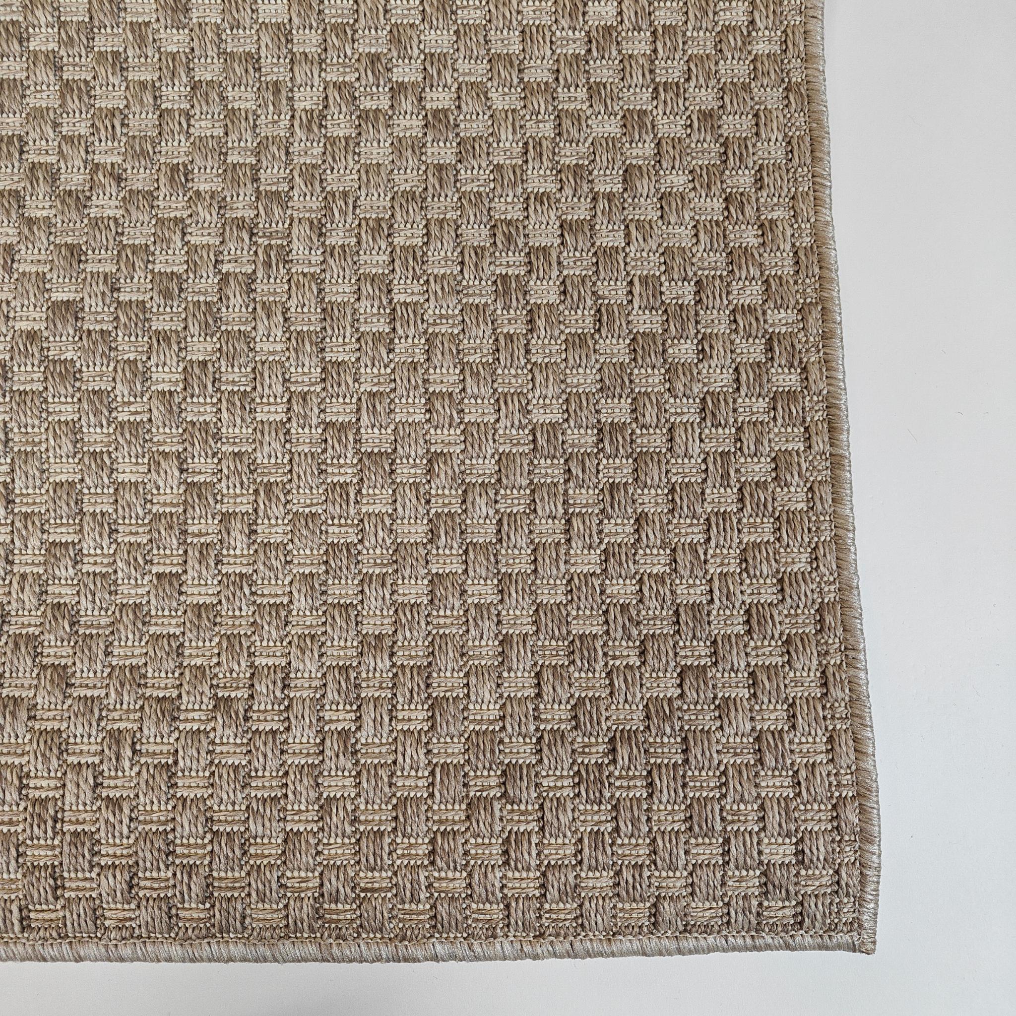 Louhi Rug - linen