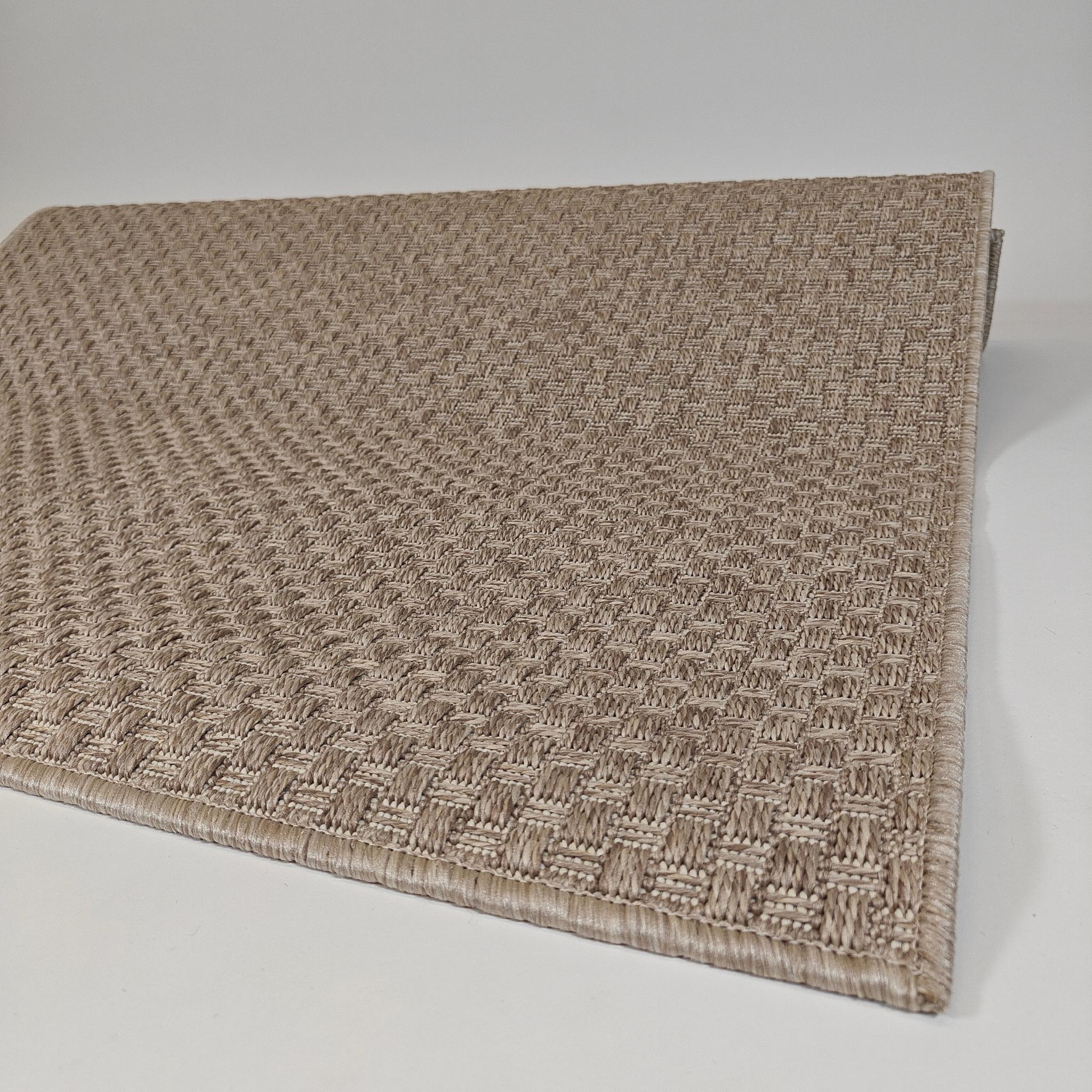 Louhi Rug - linen
