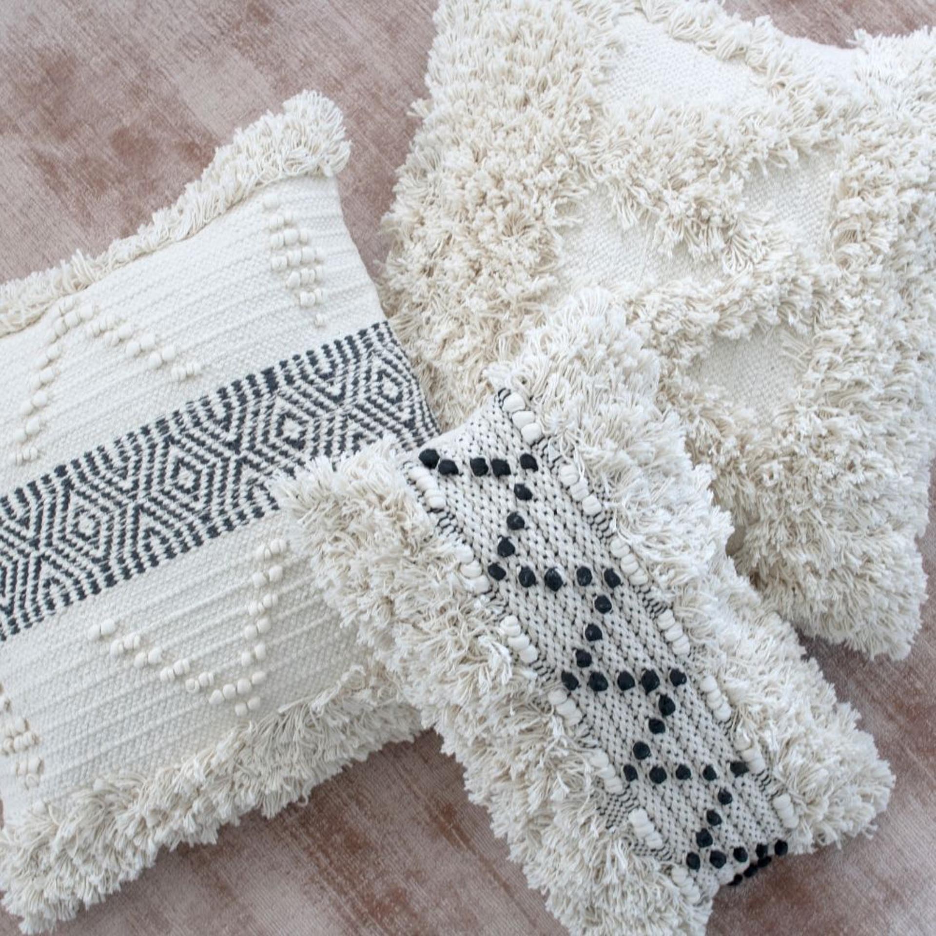 Lumo-tyyny - luonnonvalkoinen/harmaa (raita).