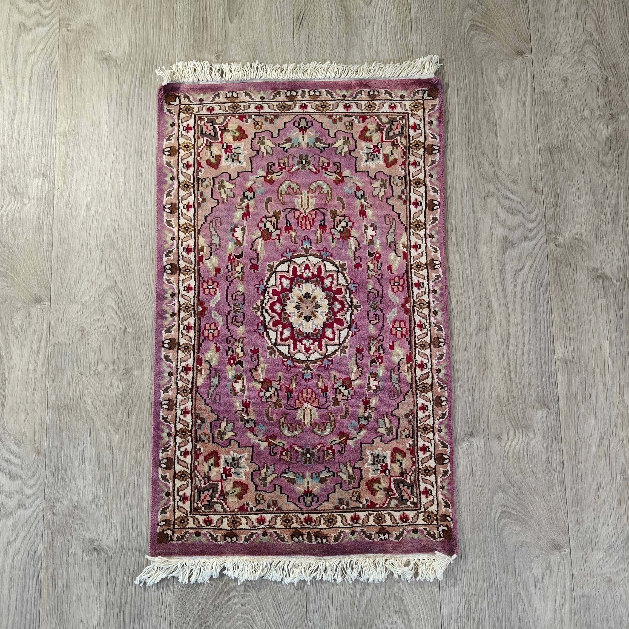 Pakistani Kashan - pink - 58x95cm