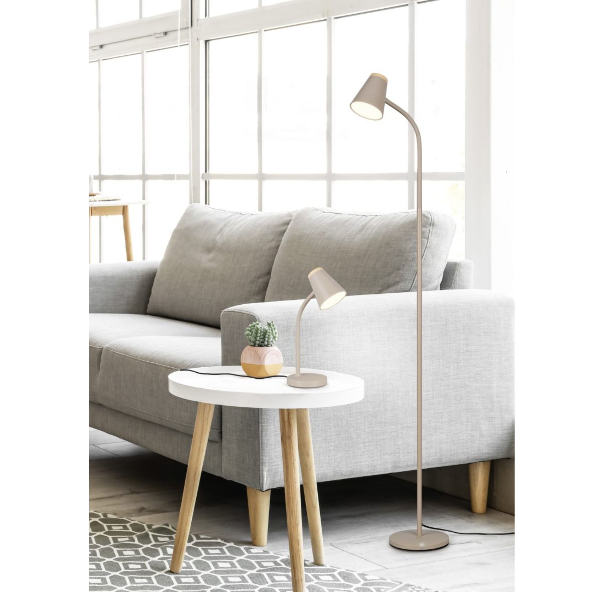 TRIO Pongo LED table lamp - warm beige