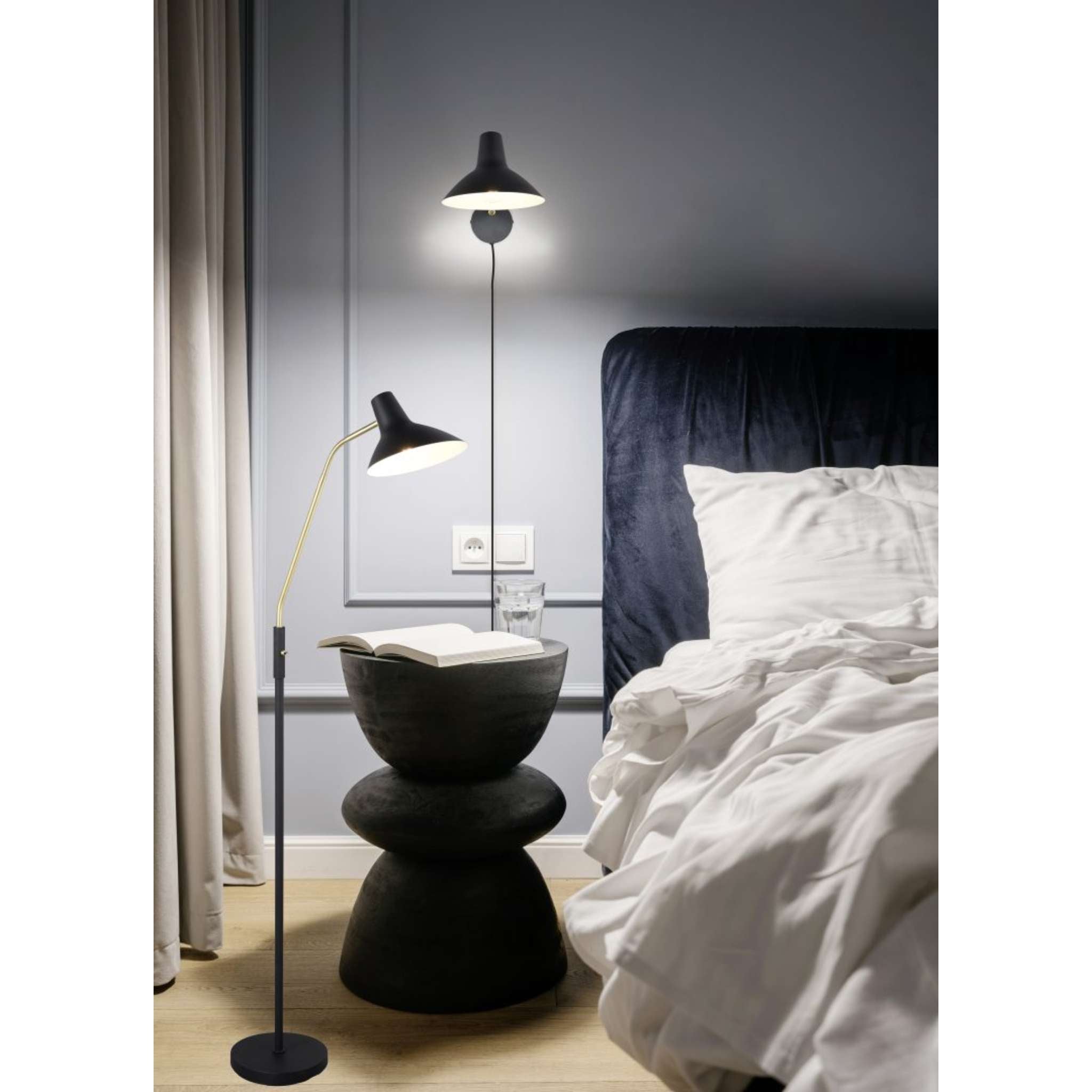 TRIO Traveller seinävalaisin E27 - musta/kulta